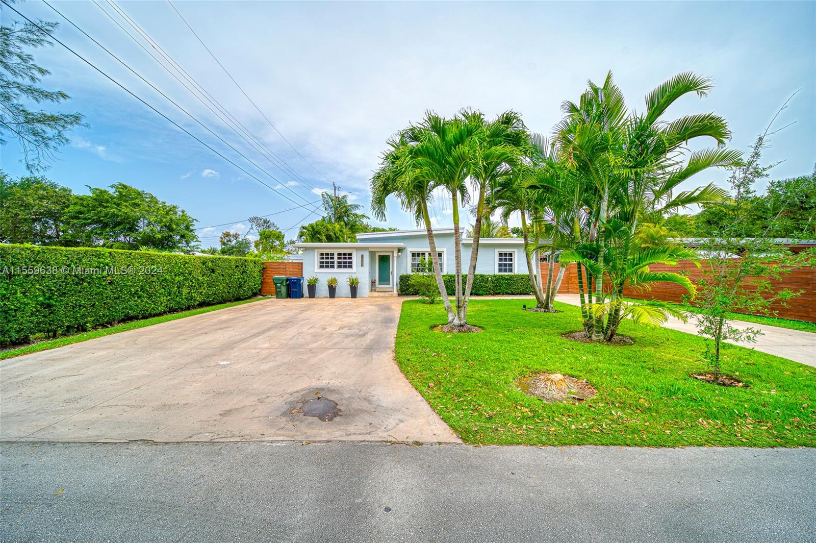 6623 SW 53rd Ter, South Miami, FL 33155