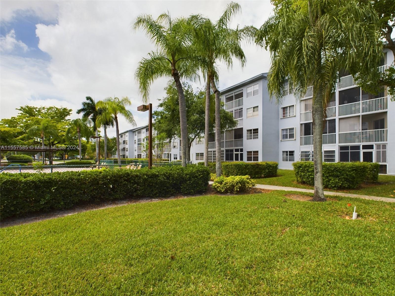 12500 SW 5th Ct 210M, Pembroke Pines, Florida 33027, 2 Bedrooms Bedrooms, ,2 BathroomsBathrooms,Residential,For Sale,12500 SW 5th Ct 210M,A11557585
