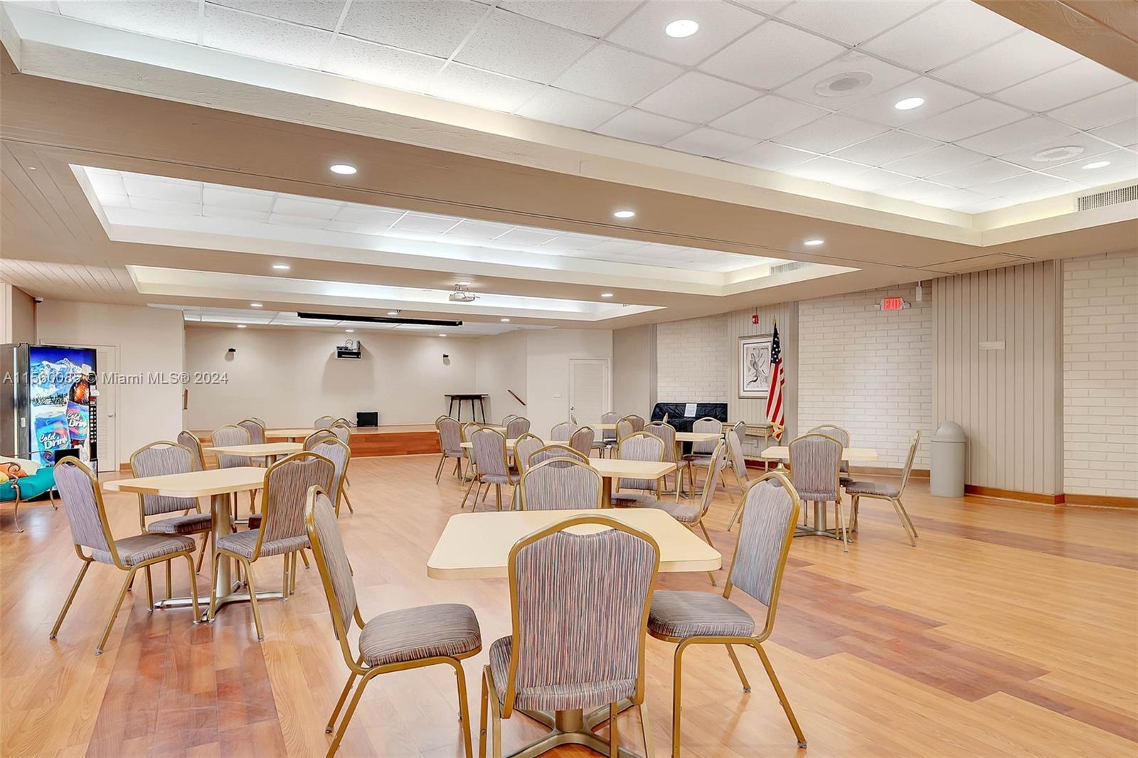 2804 N 46th Ave C427, Hollywood, Florida 33021, 2 Bedrooms Bedrooms, ,2 BathroomsBathrooms,Residential,For Sale,2804 N 46th Ave C427,A11560085