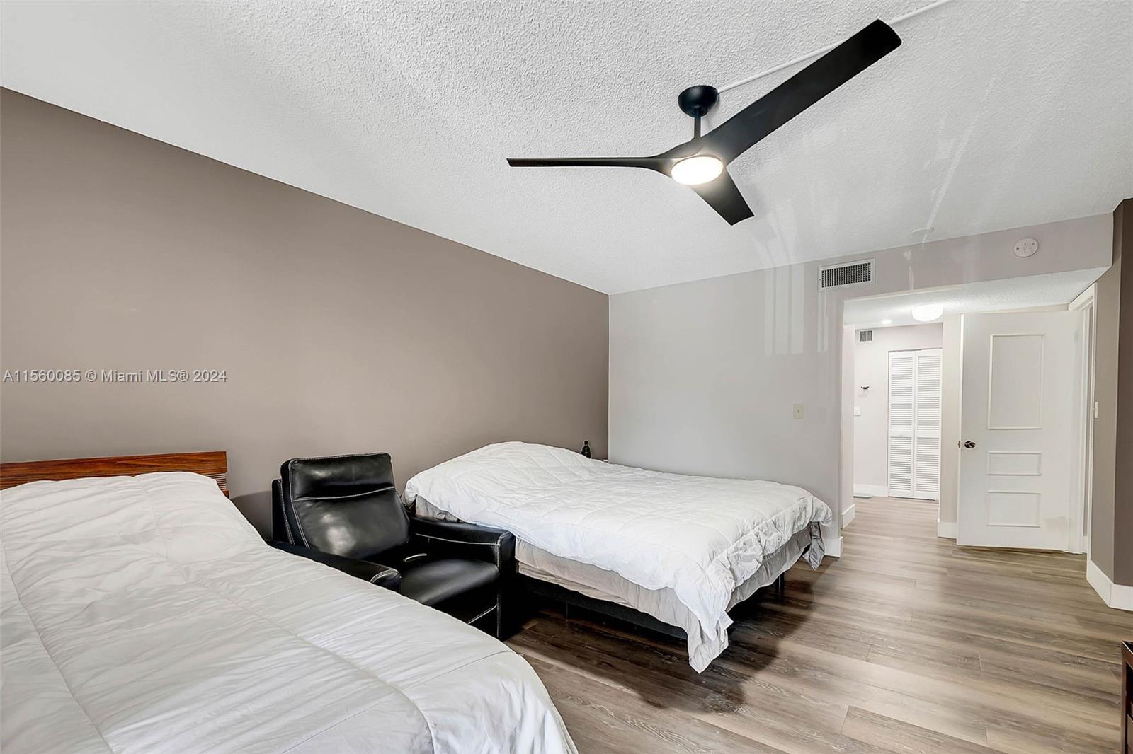 2804 N 46th Ave C427, Hollywood, Florida 33021, 2 Bedrooms Bedrooms, ,2 BathroomsBathrooms,Residential,For Sale,2804 N 46th Ave C427,A11560085