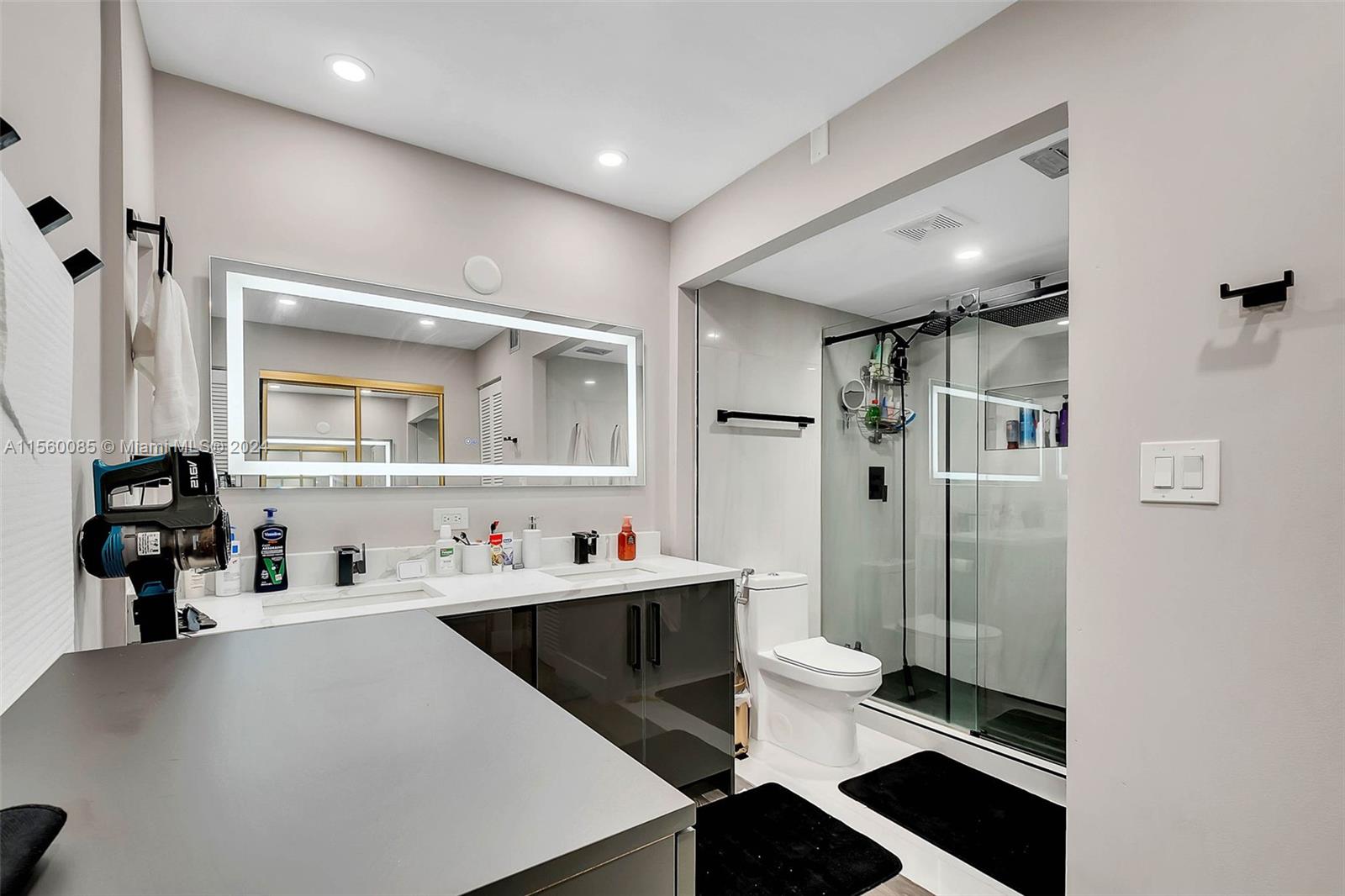 2804 N 46th Ave C427, Hollywood, Florida 33021, 2 Bedrooms Bedrooms, ,2 BathroomsBathrooms,Residential,For Sale,2804 N 46th Ave C427,A11560085