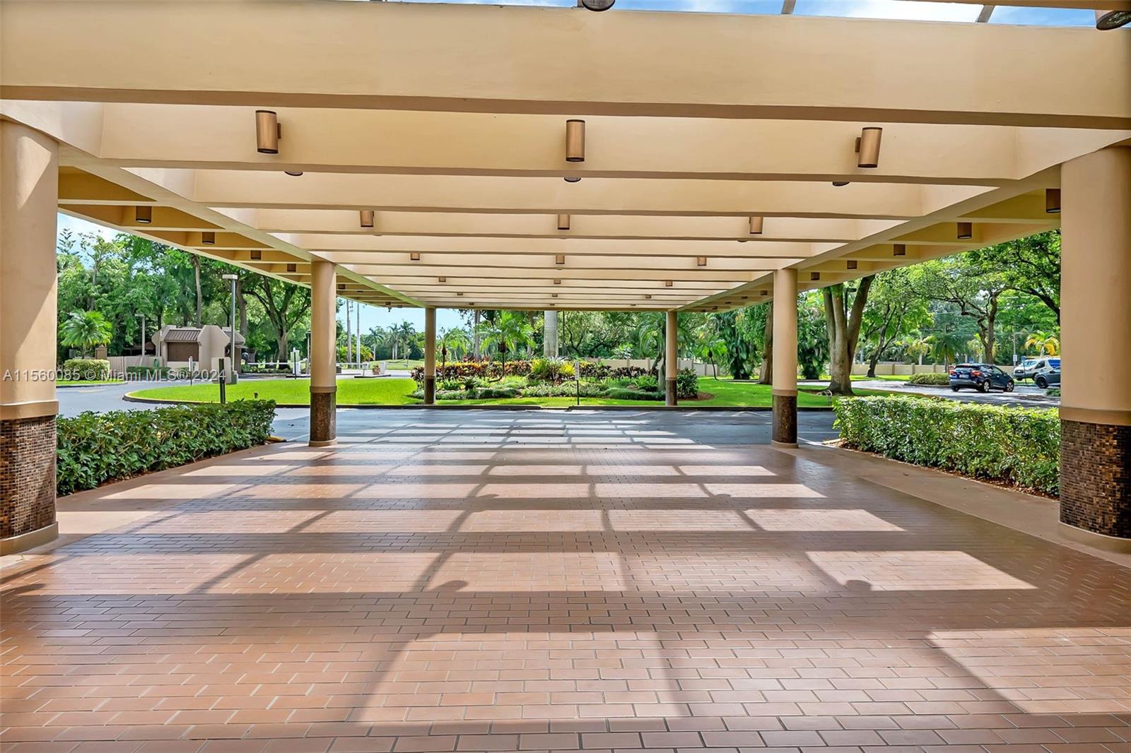 2804 N 46th Ave C427, Hollywood, Florida 33021, 2 Bedrooms Bedrooms, ,2 BathroomsBathrooms,Residential,For Sale,2804 N 46th Ave C427,A11560085