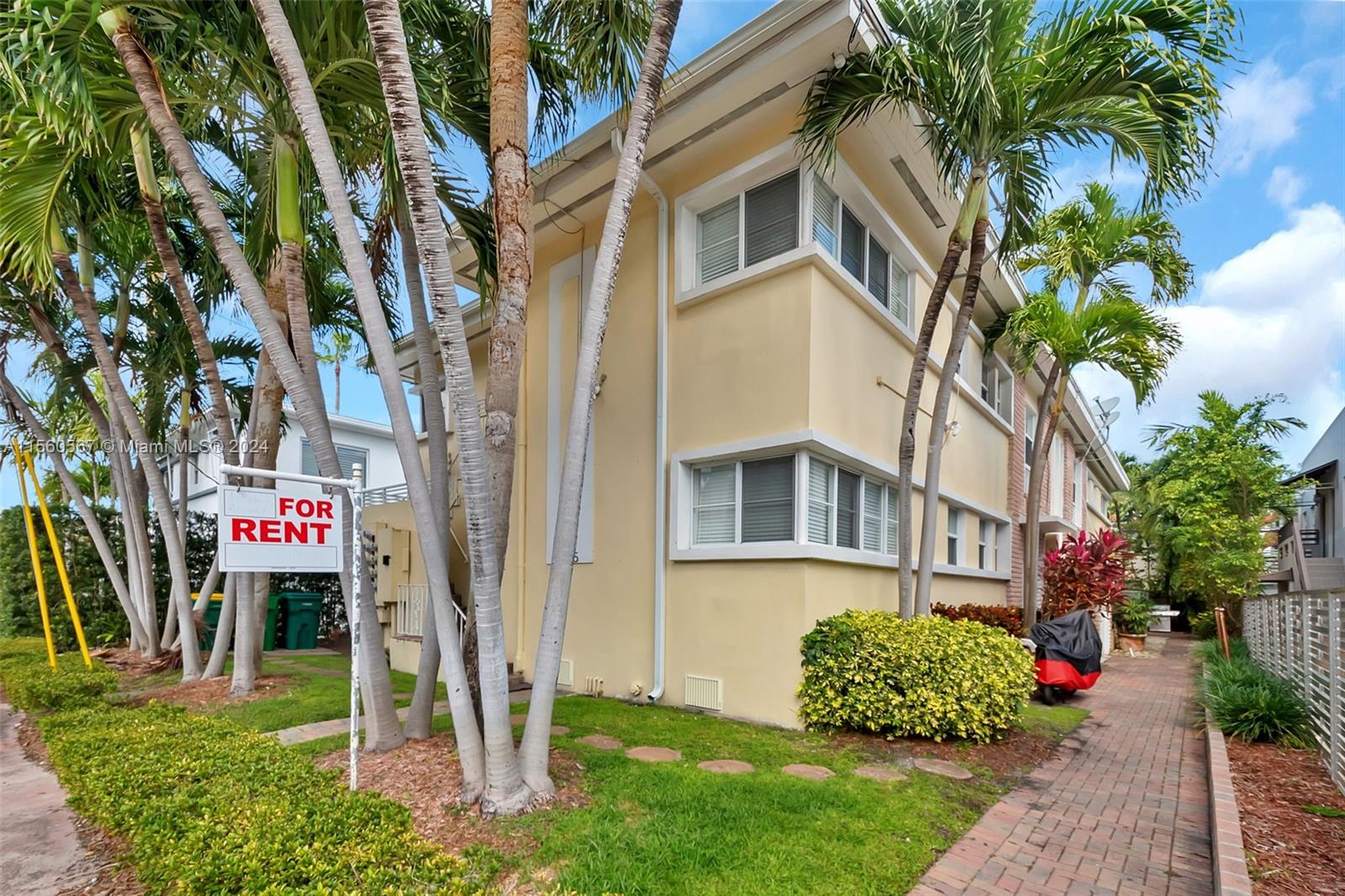 865 W 39th St 4, Miami Beach, Florida 33140, 1 Bedroom Bedrooms, ,1 BathroomBathrooms,Residentiallease,For Rent,865 W 39th St 4,A11560567