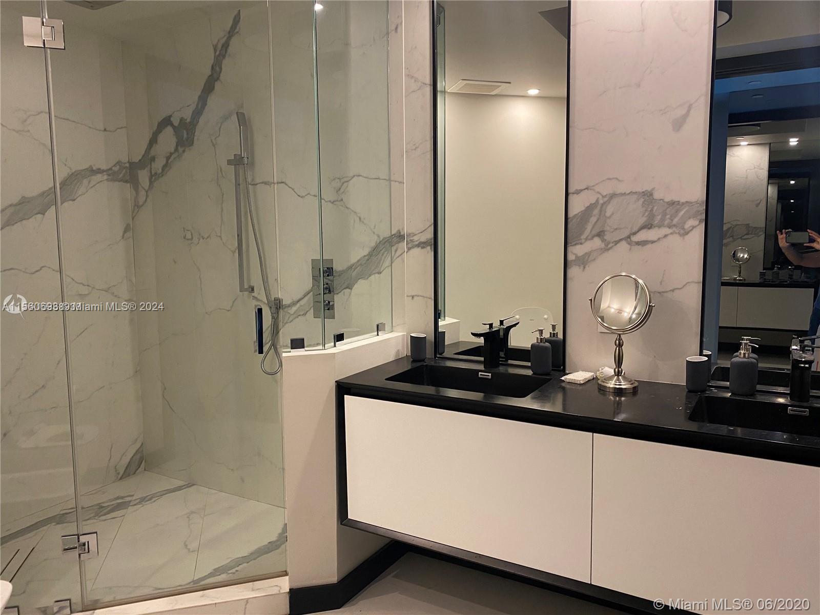 100 S Pointe Dr 2301, Miami Beach, Florida 33139, 2 Bedrooms Bedrooms, ,2 BathroomsBathrooms,Residentiallease,For Rent,100 S Pointe Dr 2301,A11560693