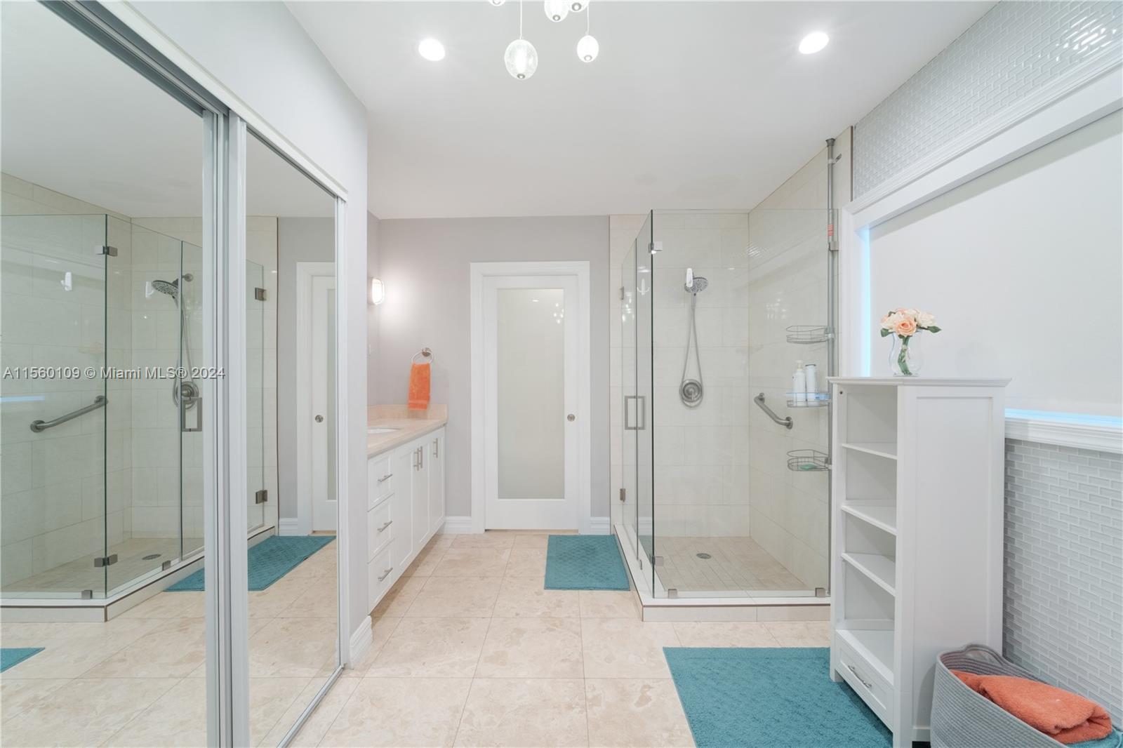 60 Sevilla Ave, Coral Gables, Florida 33134, 2 Bedrooms Bedrooms, ,2 BathroomsBathrooms,Residential,For Sale,60 Sevilla Ave,A11560109