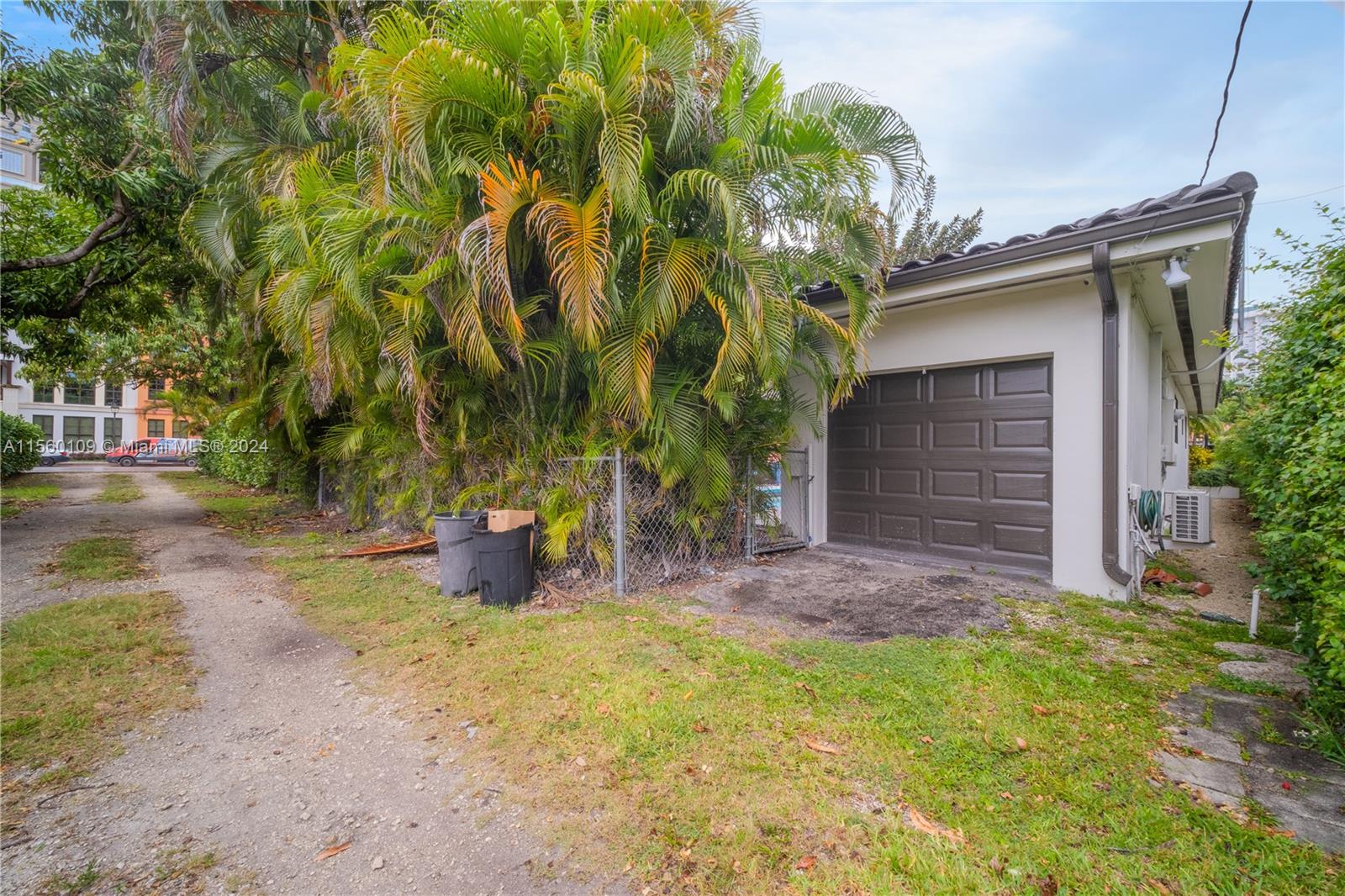 60 Sevilla Ave, Coral Gables, Florida 33134, 2 Bedrooms Bedrooms, ,2 BathroomsBathrooms,Residential,For Sale,60 Sevilla Ave,A11560109