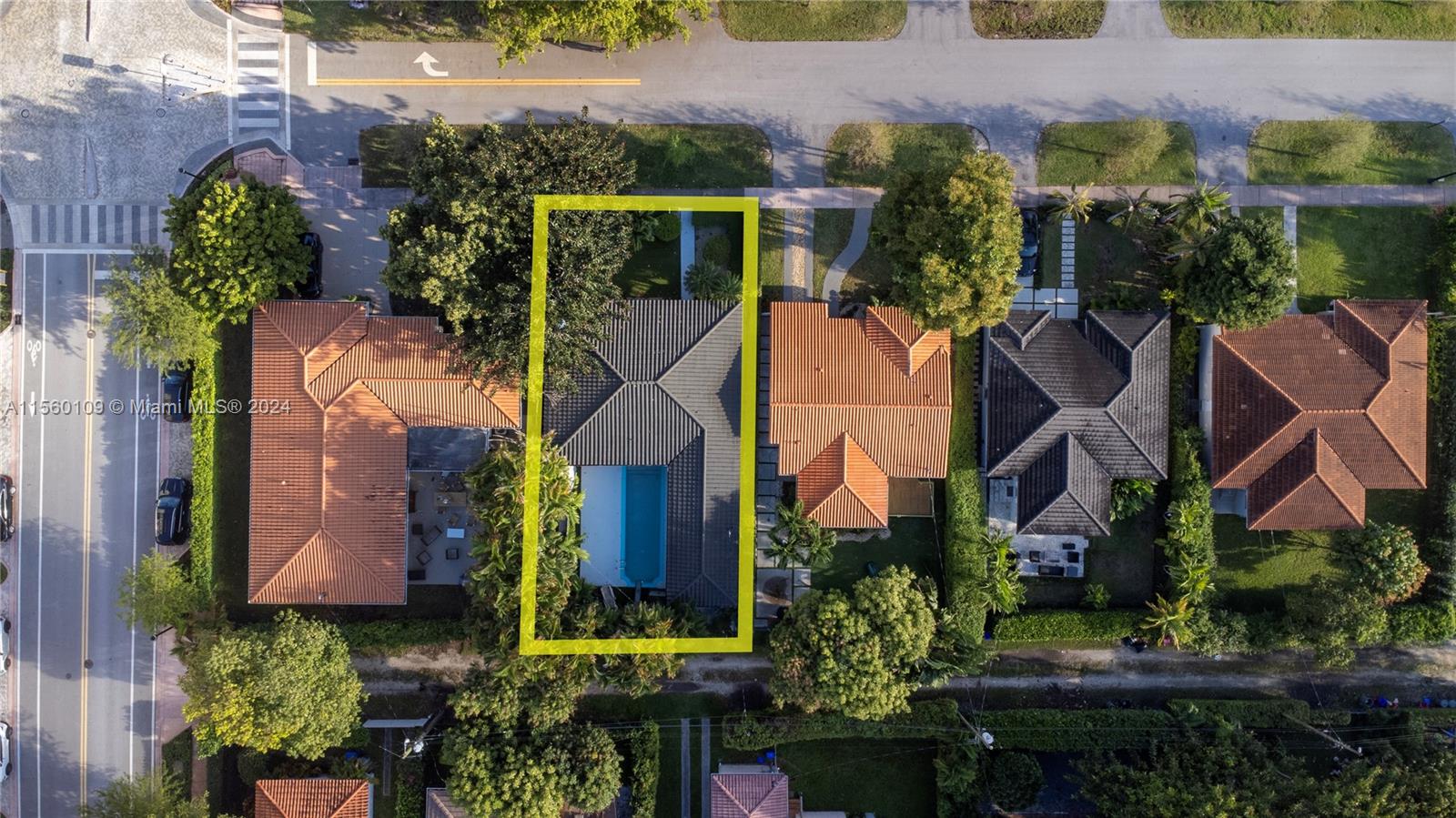 60 Sevilla Ave, Coral Gables, Florida 33134, 2 Bedrooms Bedrooms, ,2 BathroomsBathrooms,Residential,For Sale,60 Sevilla Ave,A11560109