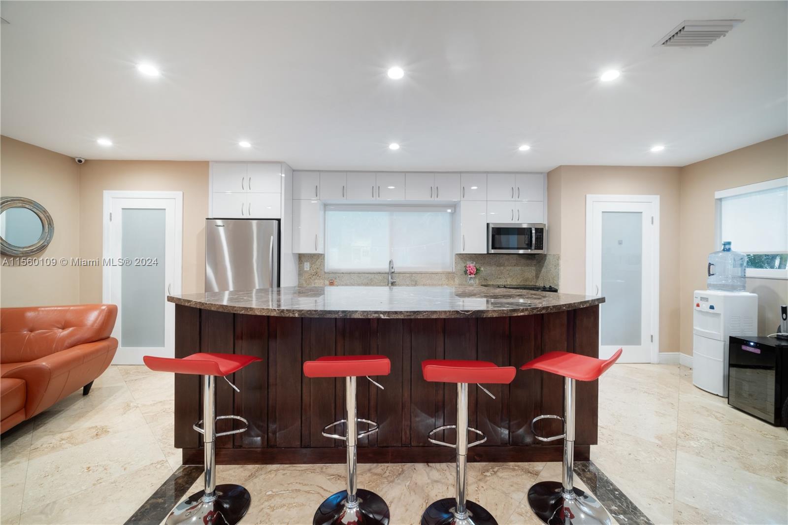 60 Sevilla Ave, Coral Gables, Florida 33134, 2 Bedrooms Bedrooms, ,2 BathroomsBathrooms,Residential,For Sale,60 Sevilla Ave,A11560109