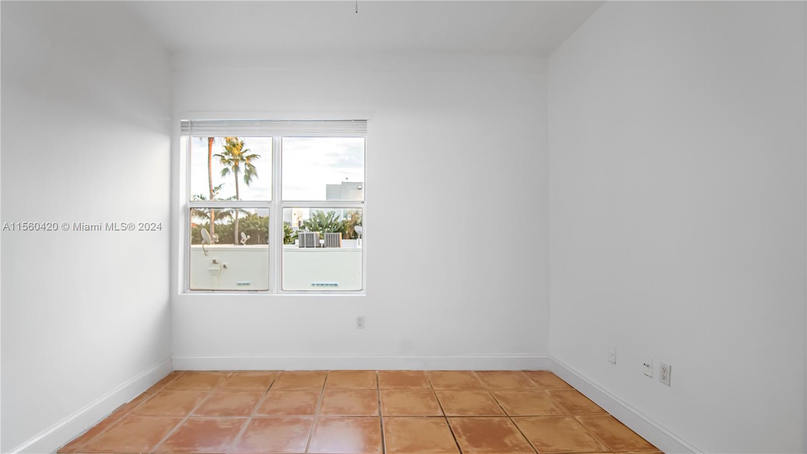 1218 Drexel Ave 304, Miami Beach, Florida 33139, 2 Bedrooms Bedrooms, ,2 BathroomsBathrooms,Residential,For Sale,1218 Drexel Ave 304,A11560420