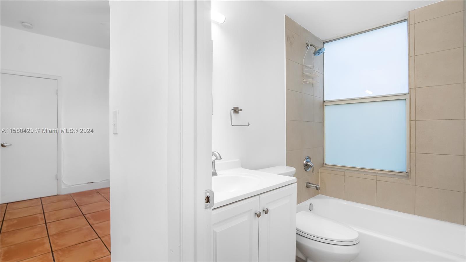 1218 Drexel Ave 304, Miami Beach, Florida 33139, 2 Bedrooms Bedrooms, ,2 BathroomsBathrooms,Residential,For Sale,1218 Drexel Ave 304,A11560420