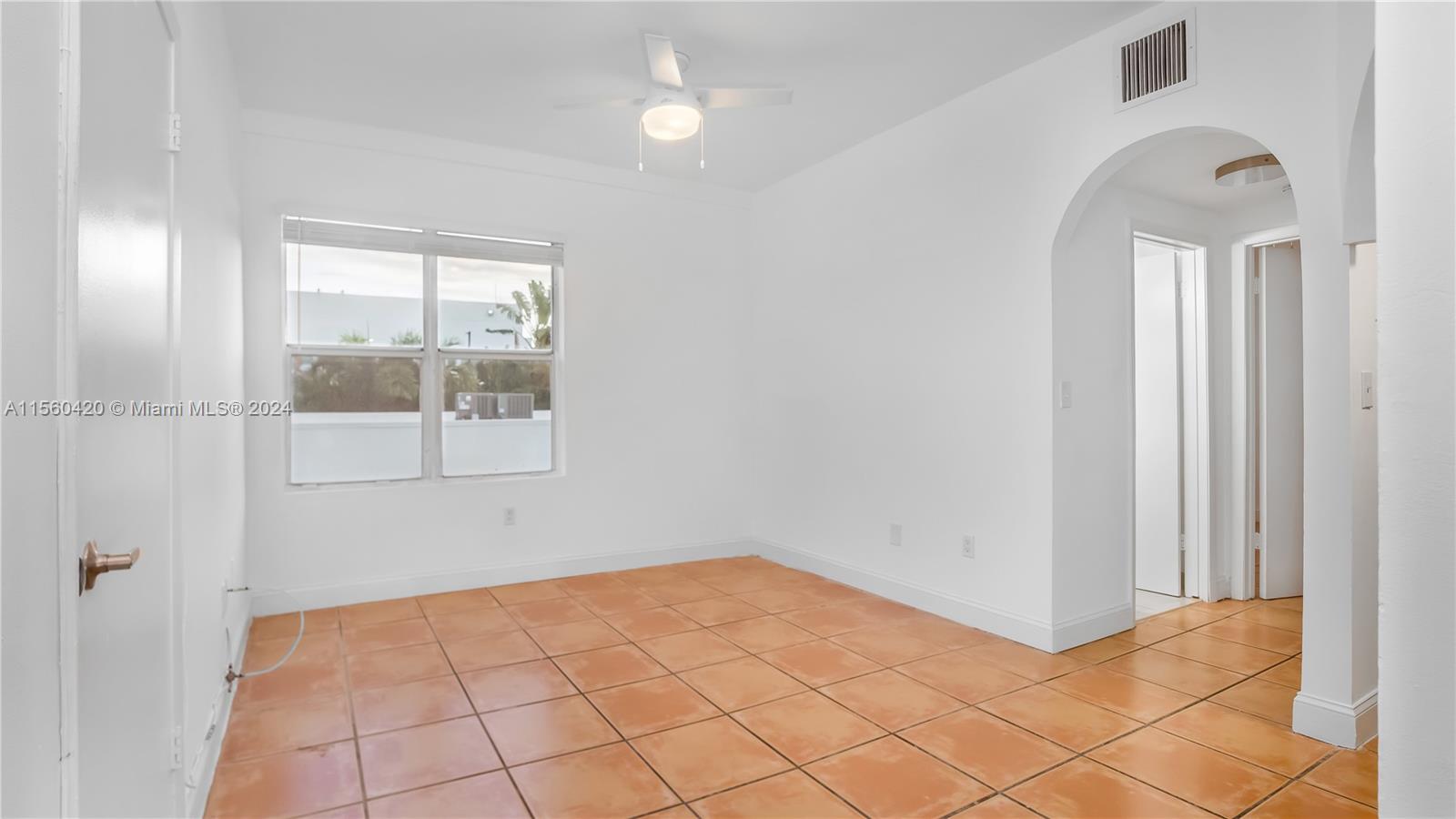 1218 Drexel Ave 304, Miami Beach, Florida 33139, 2 Bedrooms Bedrooms, ,2 BathroomsBathrooms,Residential,For Sale,1218 Drexel Ave 304,A11560420