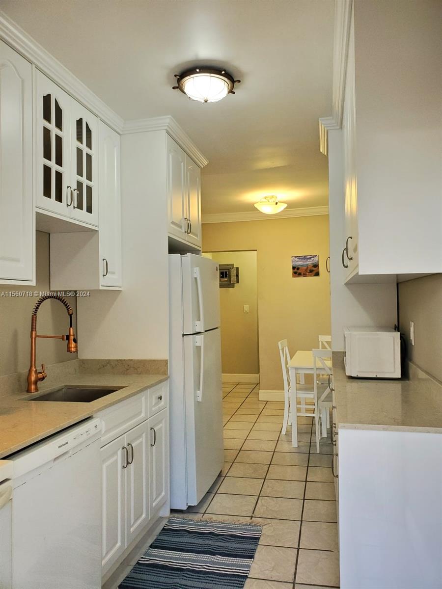 2600 S Ocean Dr S113, Hollywood, Florida 33019, 1 Bedroom Bedrooms, ,1 BathroomBathrooms,Residentiallease,For Rent,2600 S Ocean Dr S113,A11560718