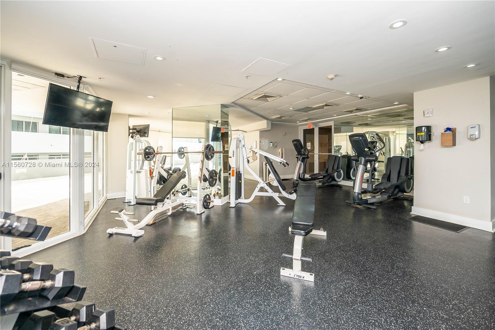 6301 Collins Ave 907, Miami Beach, Florida 33141, 2 Bedrooms Bedrooms, ,2 BathroomsBathrooms,Residential,For Sale,6301 Collins Ave 907,A11560728