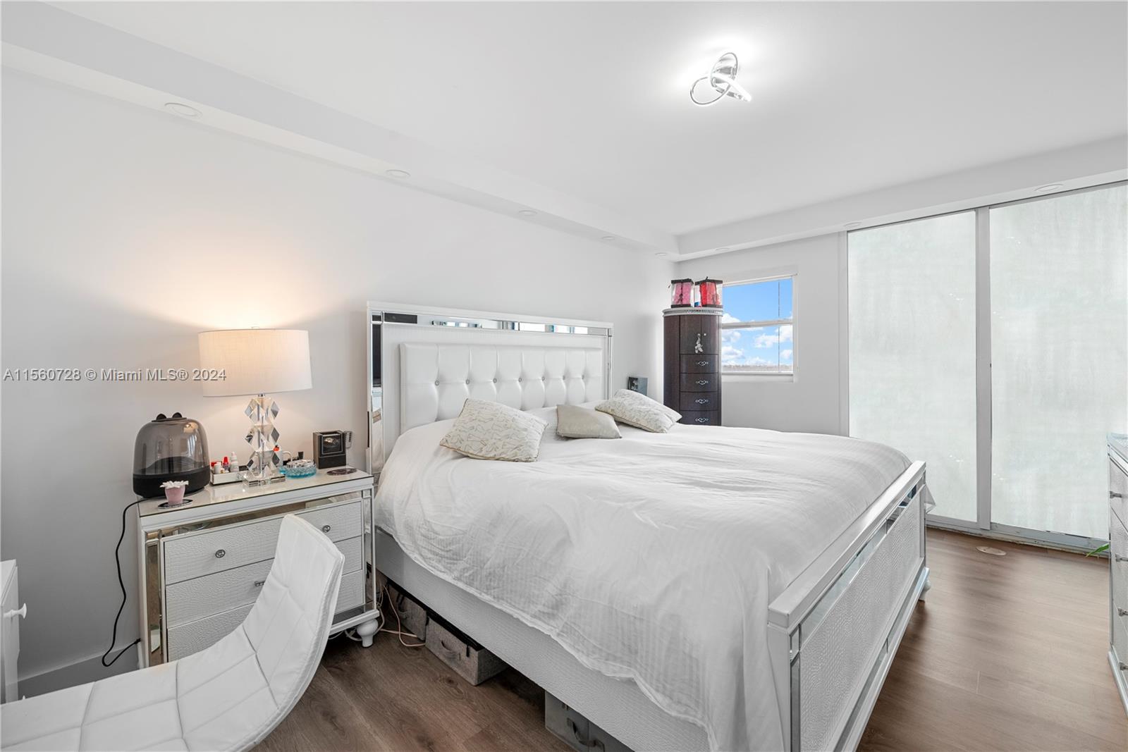 6301 Collins Ave 907, Miami Beach, Florida 33141, 2 Bedrooms Bedrooms, ,2 BathroomsBathrooms,Residential,For Sale,6301 Collins Ave 907,A11560728