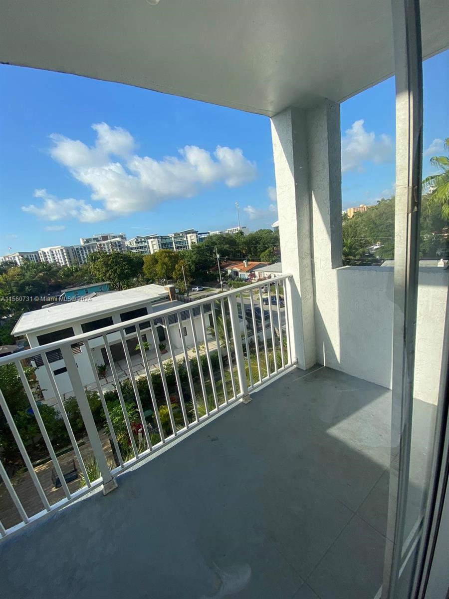 1010 NW 11th St 503, Miami, Florida 33136, 2 Bedrooms Bedrooms, ,2 BathroomsBathrooms,Residential,For Sale,1010 NW 11th St 503,A11560731