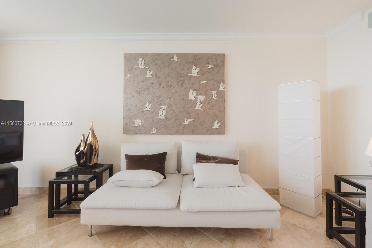 881 OCEAN DR 24E, Key Biscayne, Florida 33149, 2 Bedrooms Bedrooms, ,2 BathroomsBathrooms,Residentiallease,For Rent,881 OCEAN DR 24E,A11560738