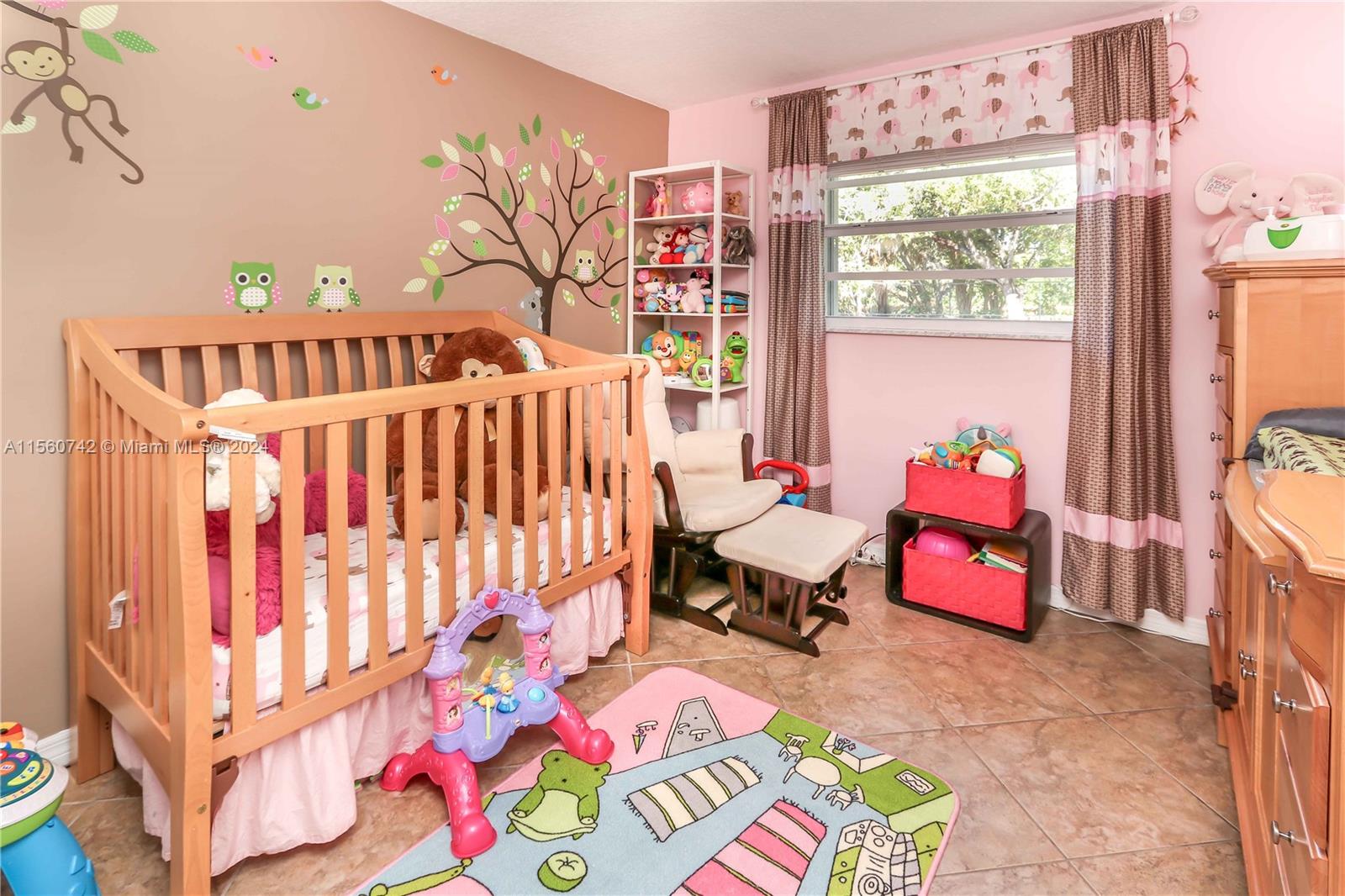 828 Johnson St, Hollywood, Florida 33019, 3 Bedrooms Bedrooms, ,2 BathroomsBathrooms,Residential,For Sale,828 Johnson St,A11560742