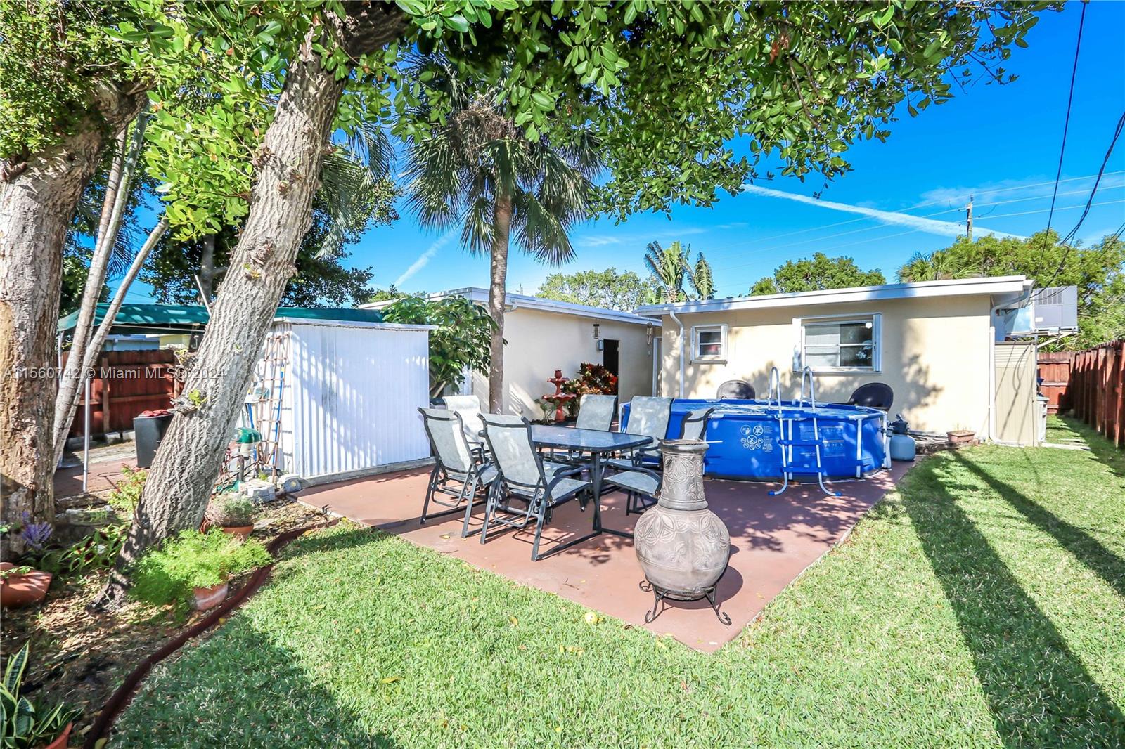 828 Johnson St, Hollywood, Florida 33019, 3 Bedrooms Bedrooms, ,2 BathroomsBathrooms,Residential,For Sale,828 Johnson St,A11560742