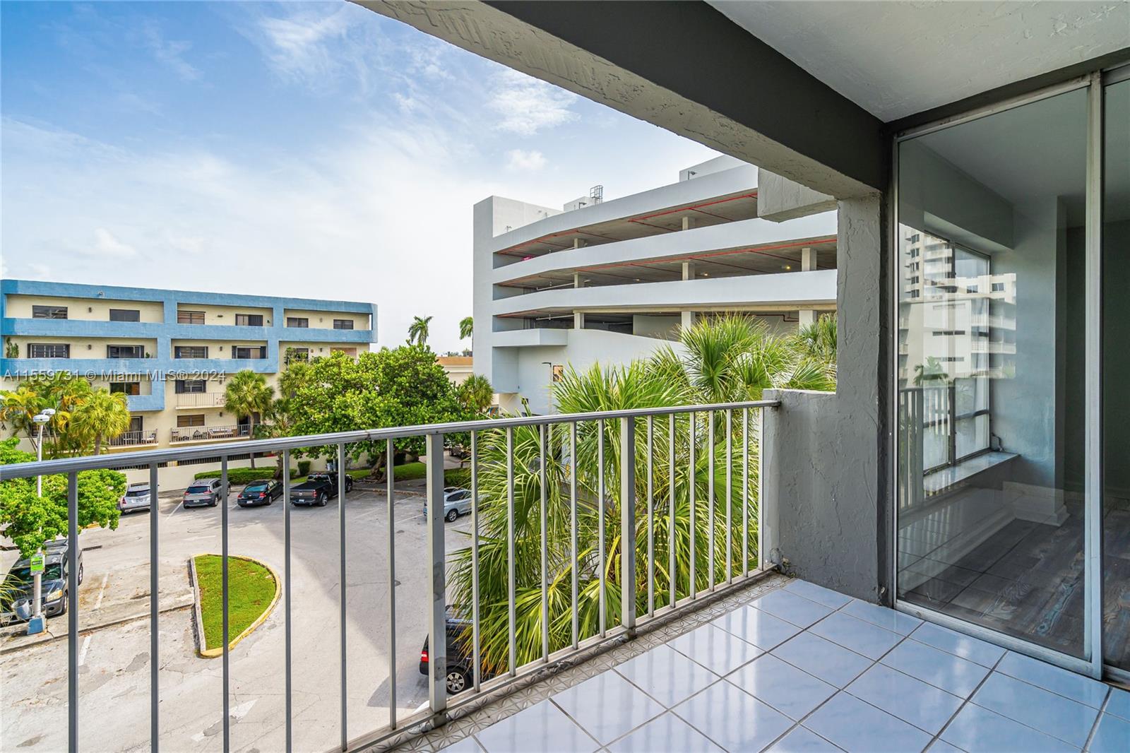 1615 West Ave 404, Miami Beach, Florida 33139, 1 Bedroom Bedrooms, ,1 BathroomBathrooms,Residential,For Sale,1615 West Ave 404,A11559731