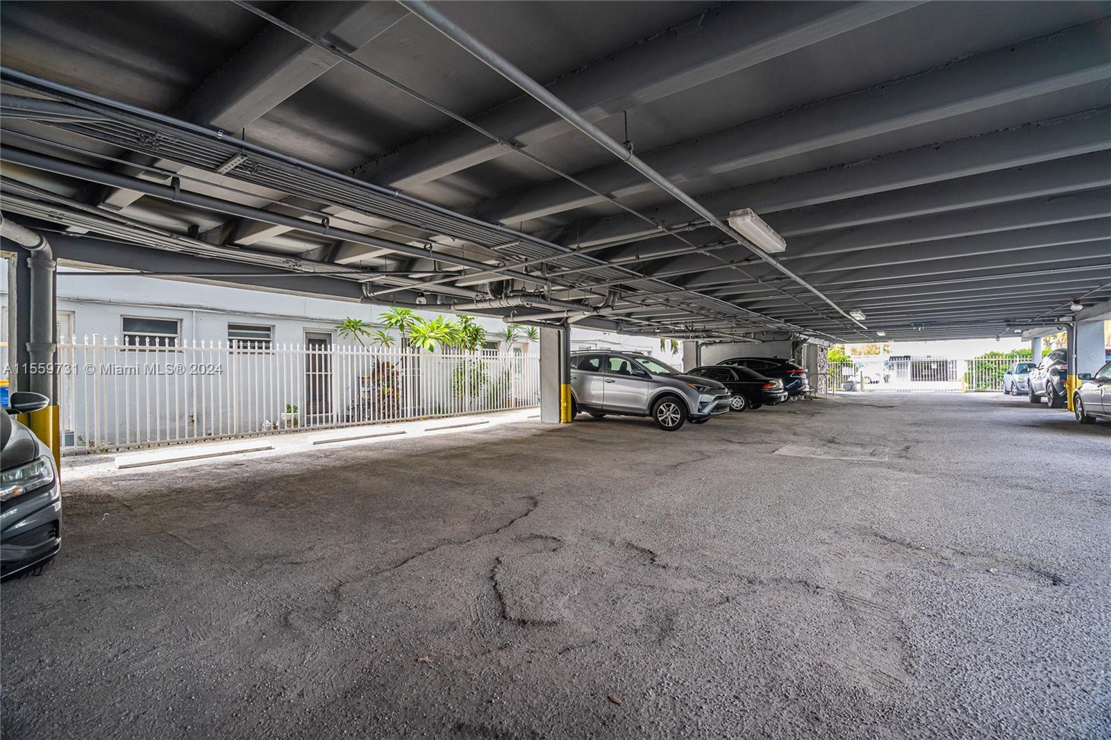 1615 West Ave 404, Miami Beach, Florida 33139, 1 Bedroom Bedrooms, ,1 BathroomBathrooms,Residential,For Sale,1615 West Ave 404,A11559731