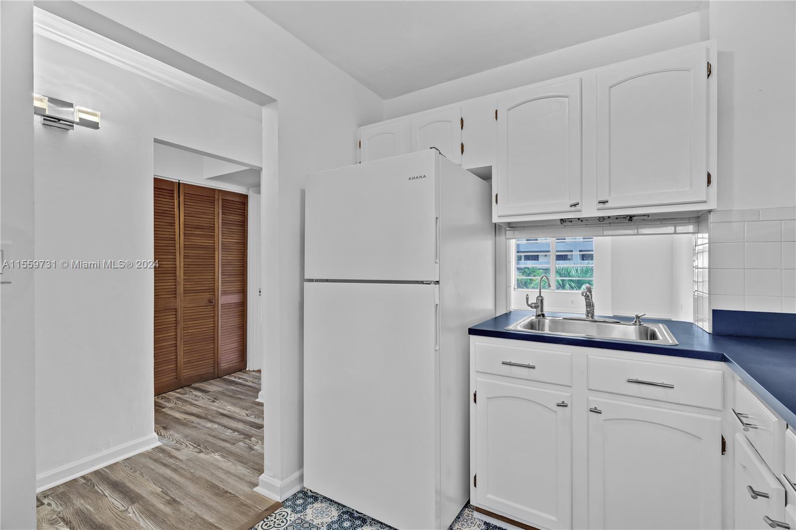 1615 West Ave 404, Miami Beach, Florida 33139, 1 Bedroom Bedrooms, ,1 BathroomBathrooms,Residential,For Sale,1615 West Ave 404,A11559731
