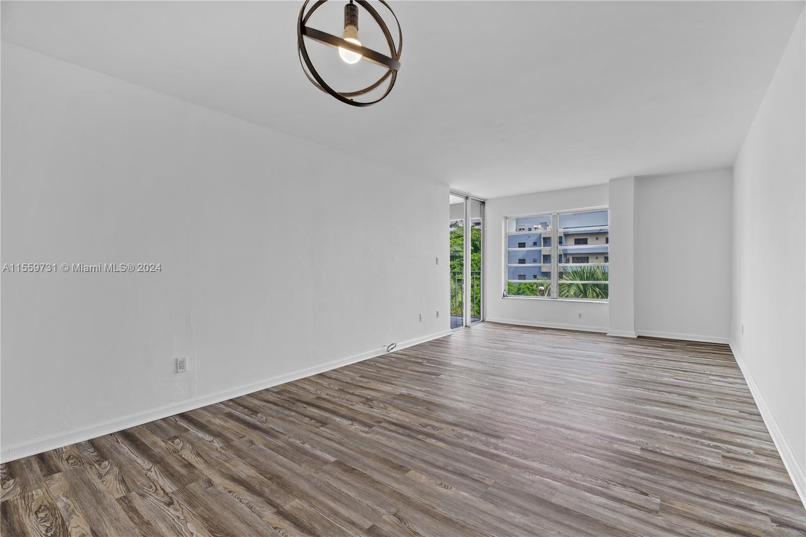 1615 West Ave 404, Miami Beach, Florida 33139, 1 Bedroom Bedrooms, ,1 BathroomBathrooms,Residential,For Sale,1615 West Ave 404,A11559731