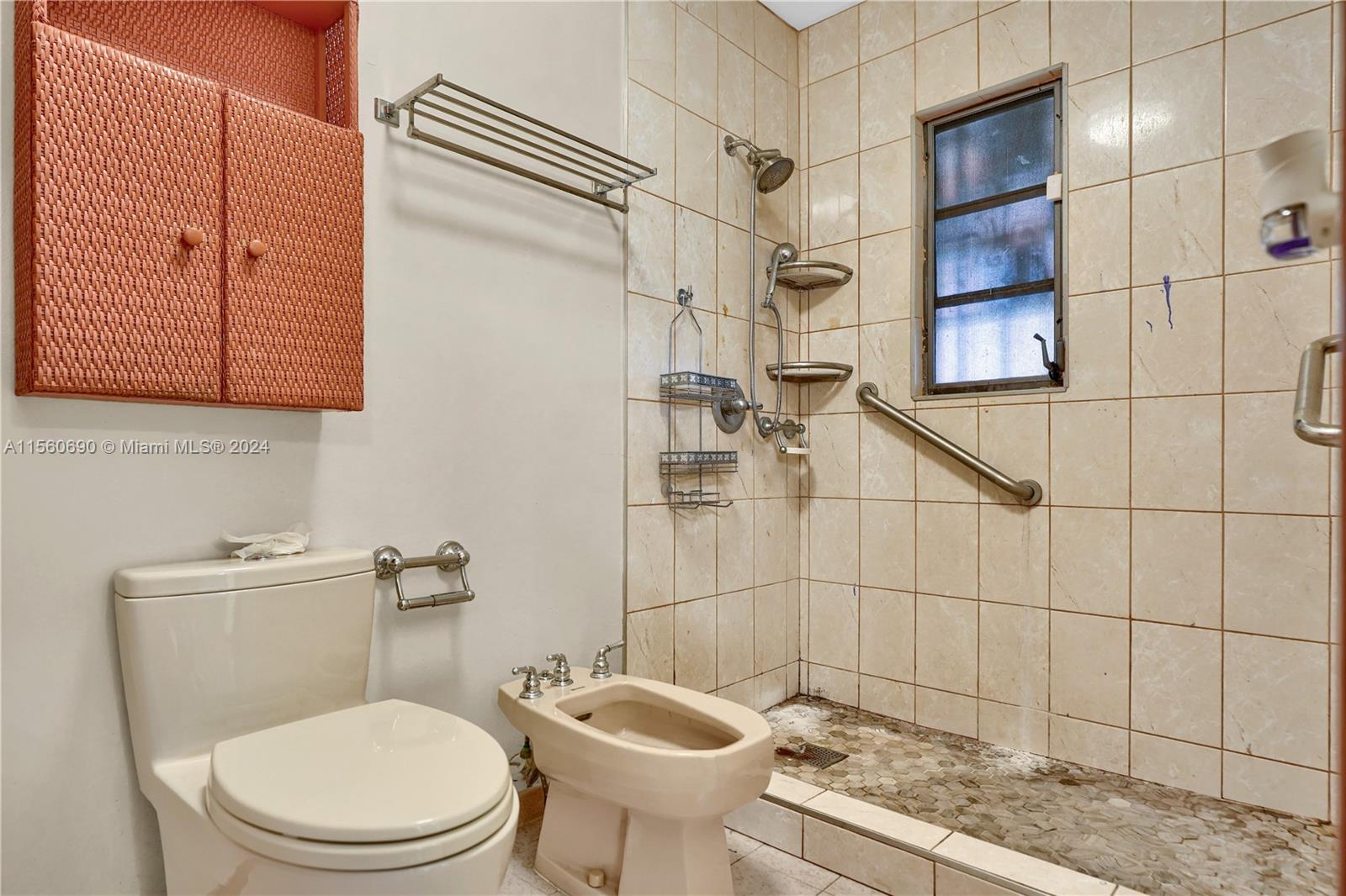 44 NW 27th Ct, Miami, Florida 33125, 3 Bedrooms Bedrooms, ,2 BathroomsBathrooms,Residential,For Sale,44 NW 27th Ct,A11560690