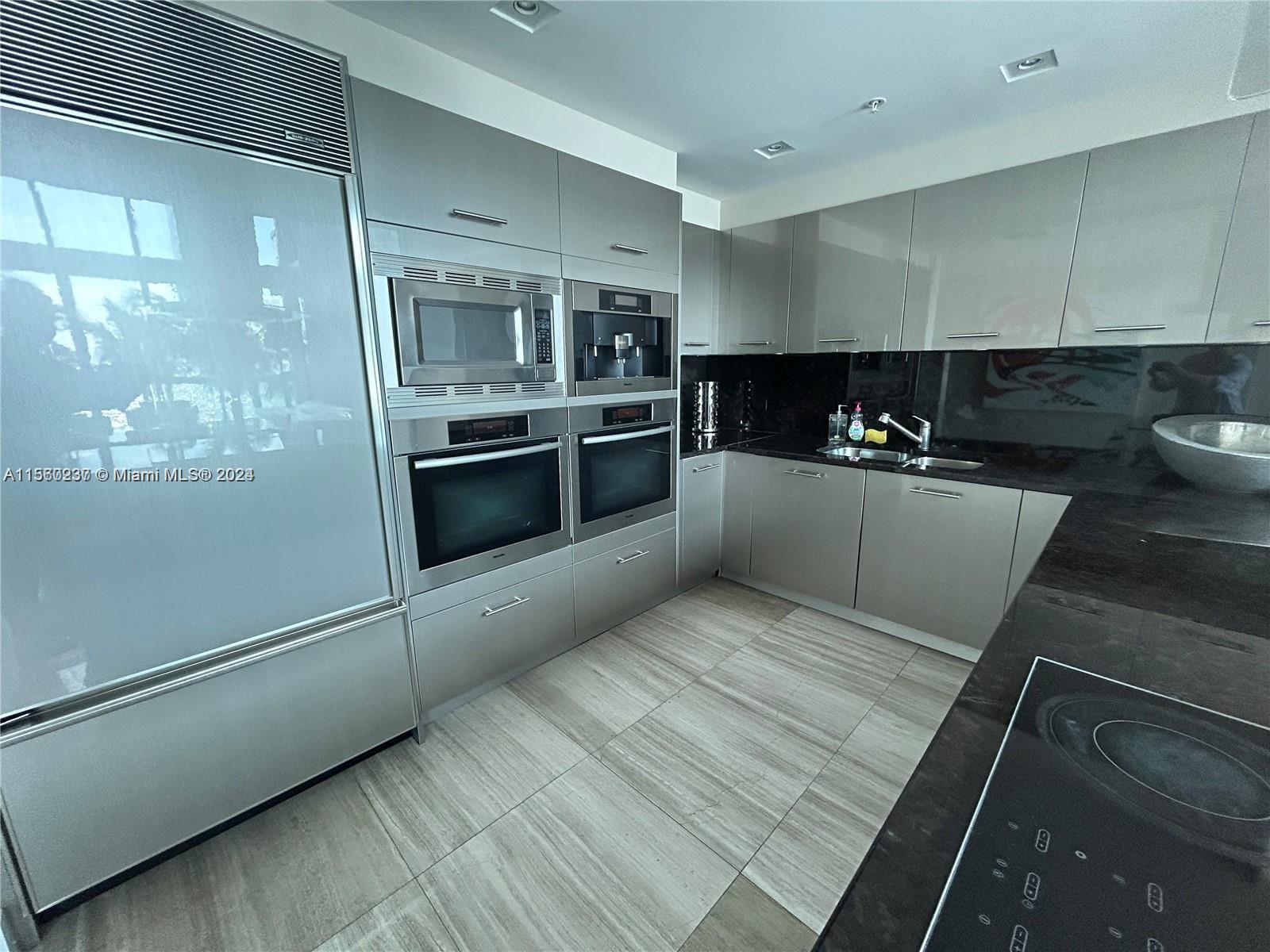 6899 Collins Ave 404, Miami Beach, Florida 33141, 3 Bedrooms Bedrooms, ,3 BathroomsBathrooms,Residentiallease,For Rent,6899 Collins Ave 404,A11560237