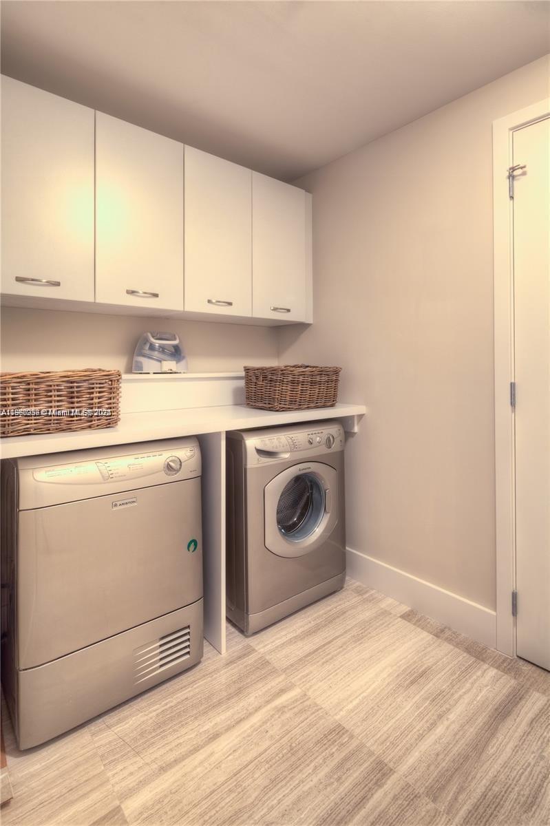 6899 Collins Ave 404, Miami Beach, Florida 33141, 3 Bedrooms Bedrooms, ,3 BathroomsBathrooms,Residentiallease,For Rent,6899 Collins Ave 404,A11560237