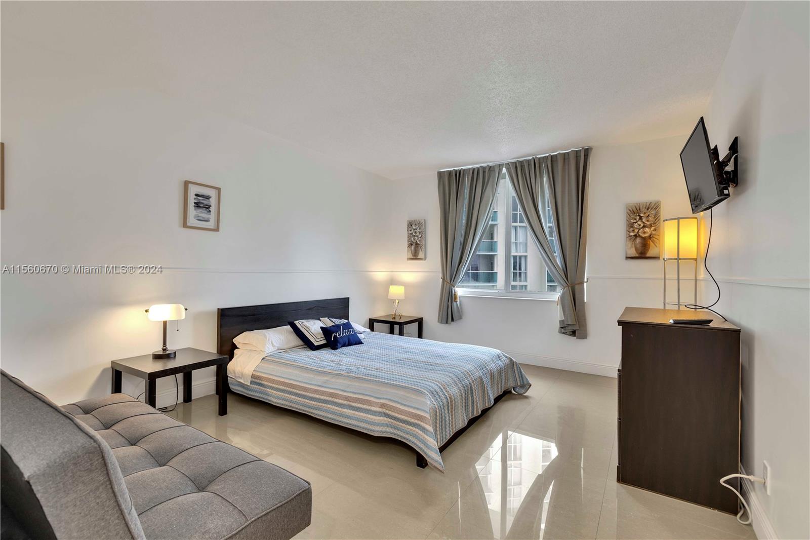 3725 S Ocean Dr 824, Hollywood, Florida 33019, 2 Bedrooms Bedrooms, ,2 BathroomsBathrooms,Residentiallease,For Rent,3725 S Ocean Dr 824,A11560670