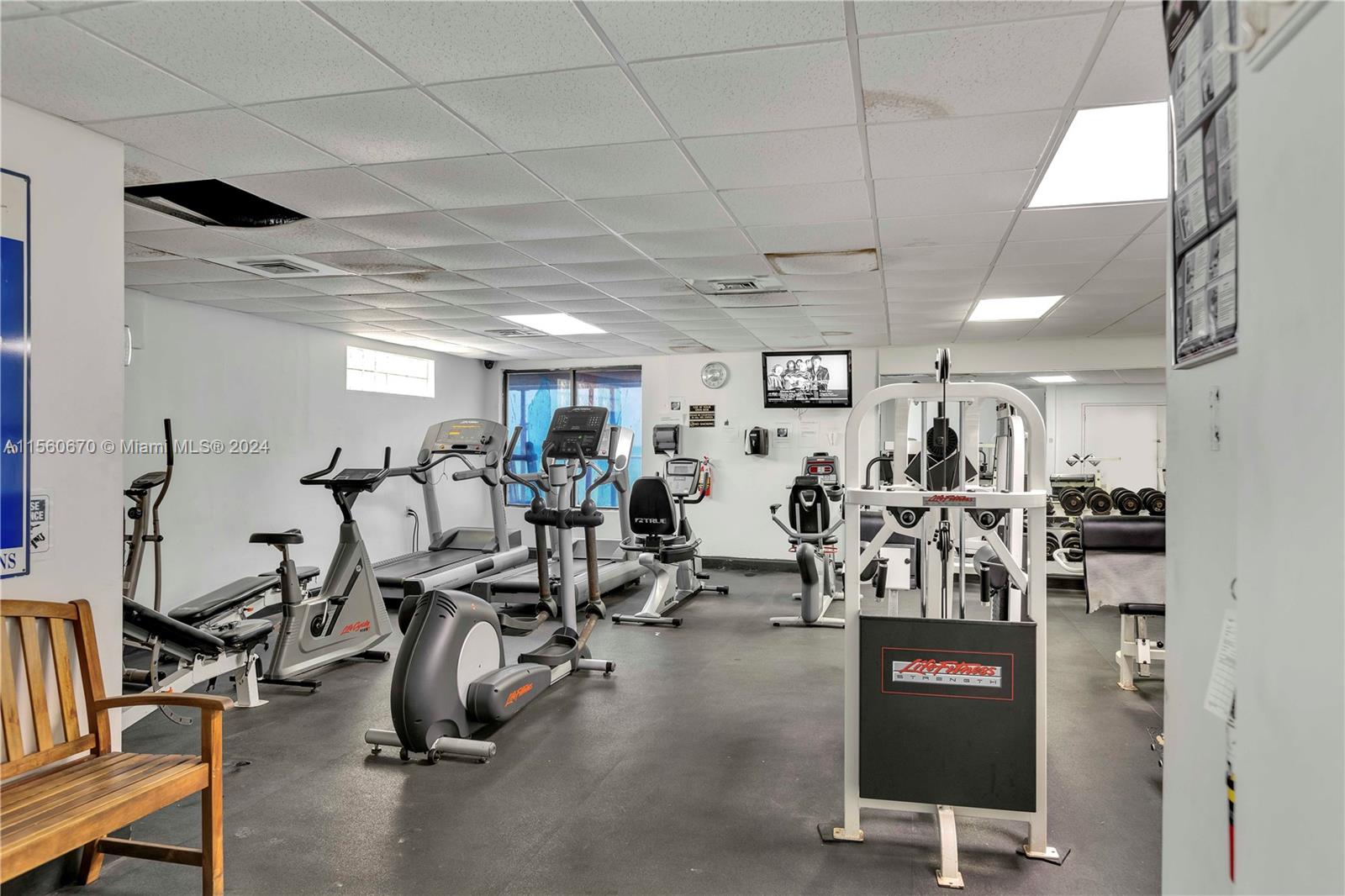 3725 S Ocean Dr 824, Hollywood, Florida 33019, 2 Bedrooms Bedrooms, ,2 BathroomsBathrooms,Residentiallease,For Rent,3725 S Ocean Dr 824,A11560670