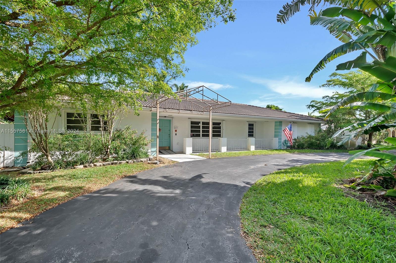 8057 SW 185th St  For Sale A11557581, FL