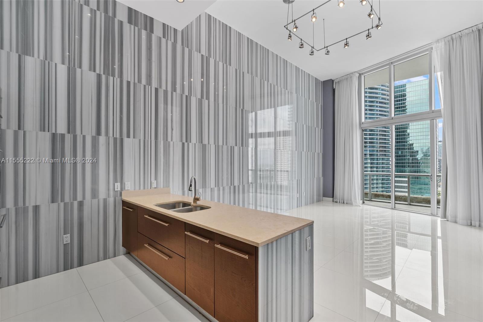 475  Brickell Ave #2812 For Sale A11555222, FL