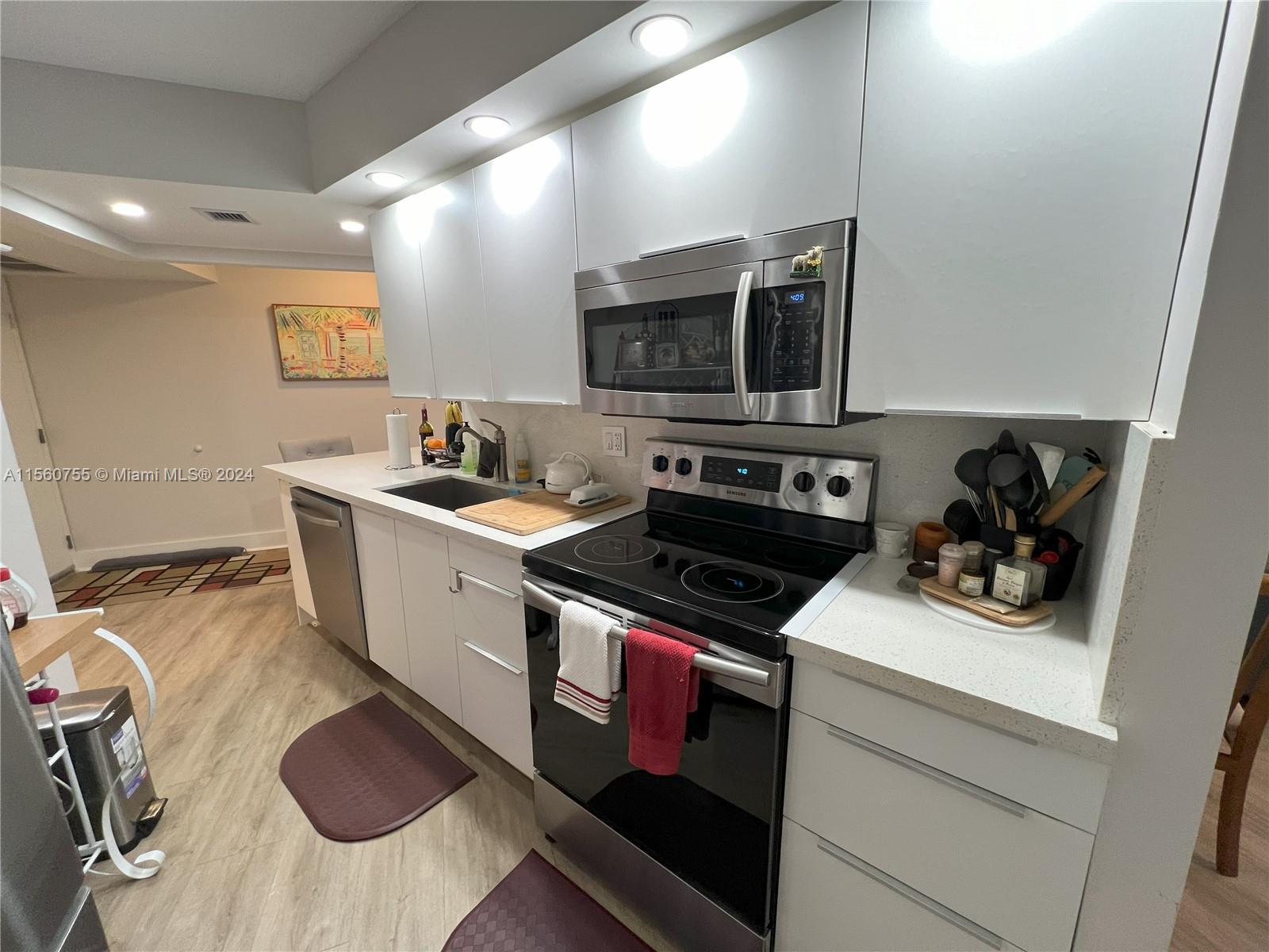 6911 Environ Blvd 5J, Lauderhill, Florida 33319, 2 Bedrooms Bedrooms, ,2 BathroomsBathrooms,Residential,For Sale,6911 Environ Blvd 5J,A11560755