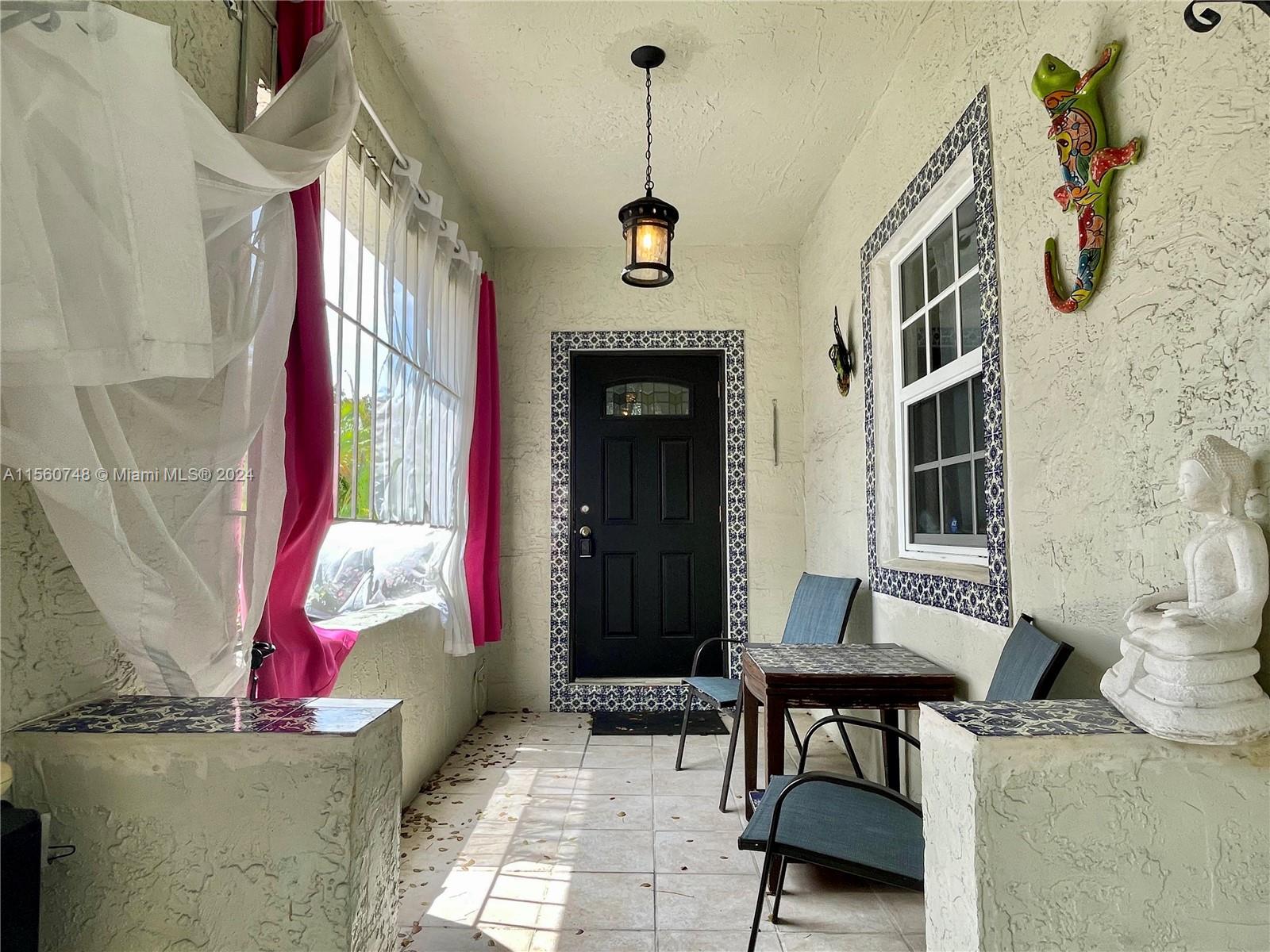 521 NW 48th St, Miami, Florida 33127, 2 Bedrooms Bedrooms, ,1 BathroomBathrooms,Residentiallease,For Rent,521 NW 48th St,A11560748