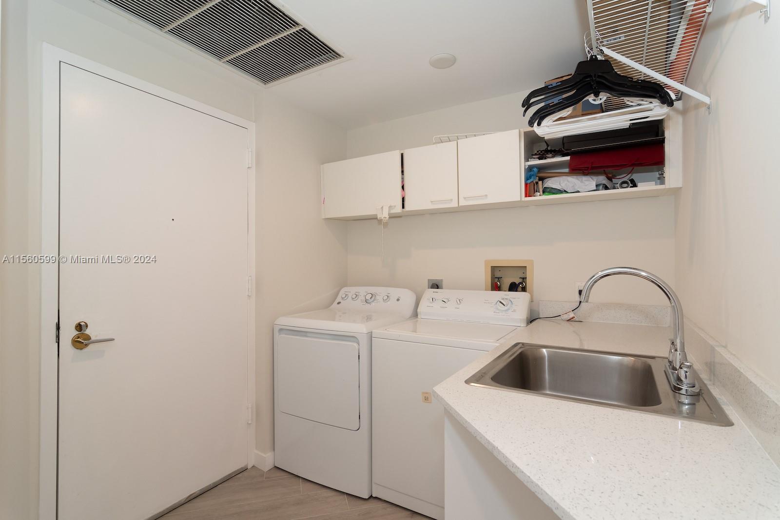 3801 NE 207th St 1203, Aventura, Florida 33180, 3 Bedrooms Bedrooms, ,3 BathroomsBathrooms,Residential,For Sale,3801 NE 207th St 1203,A11560599