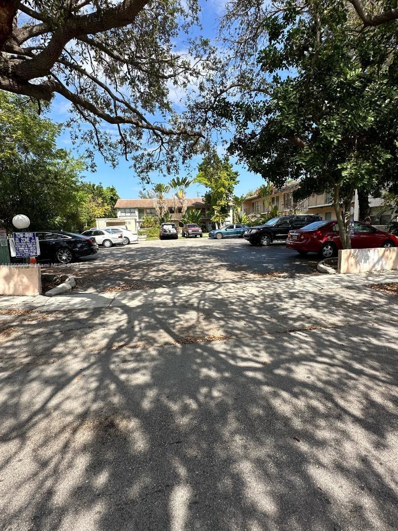 2225 Monroe St B2, Hollywood, Florida 33020, 2 Bedrooms Bedrooms, ,2 BathroomsBathrooms,Residentiallease,For Rent,2225 Monroe St B2,A11560669