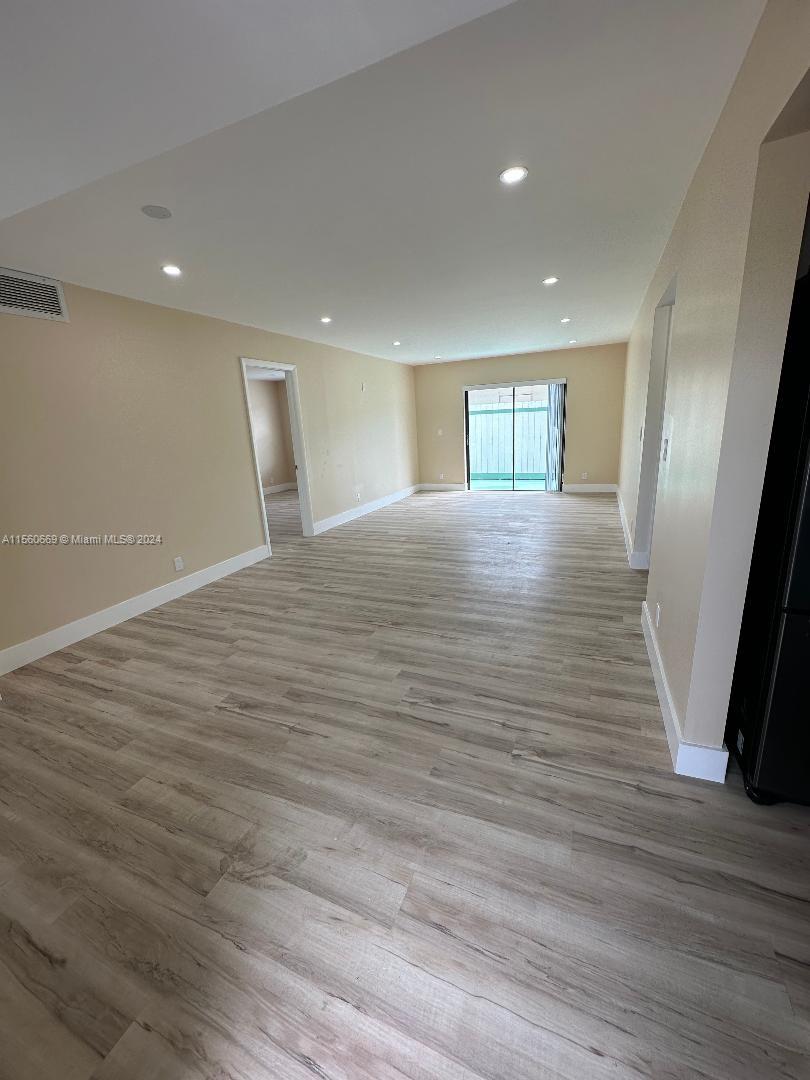 AMple living space with split bedroom floor plan for privacy