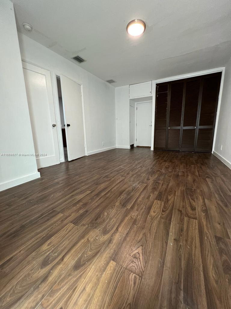 4616 SW 33rd Ave 3, Dania Beach, Florida 33312, 3 Bedrooms Bedrooms, ,2 BathroomsBathrooms,Residentiallease,For Rent,4616 SW 33rd Ave 3,A11559827