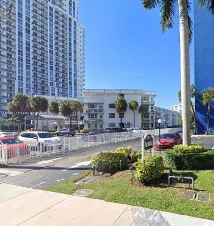 1913 S Ocean Dr 109, Hallandale Beach, Florida 33009, 2 Bedrooms Bedrooms, ,2 BathroomsBathrooms,Residential,For Sale,1913 S Ocean Dr 109,A11560674