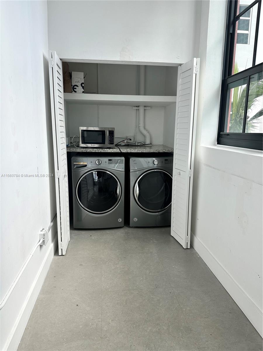 1749 NE Miami Ct 301, Miami, Florida 33132, 2 Bedrooms Bedrooms, ,1 BathroomBathrooms,Residentiallease,For Rent,1749 NE Miami Ct 301,A11560784