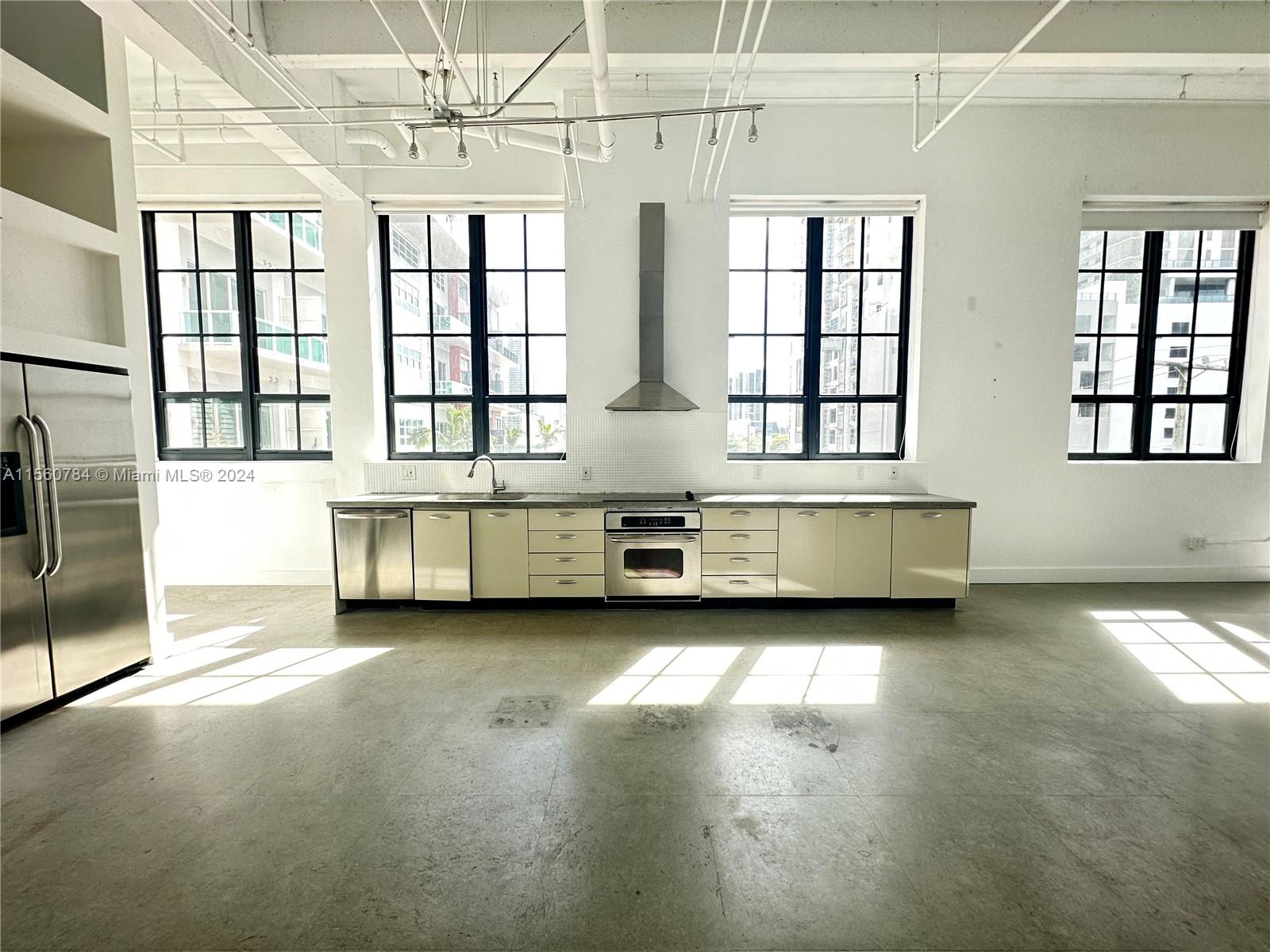 1749 NE Miami Ct 301, Miami, Florida 33132, 2 Bedrooms Bedrooms, ,1 BathroomBathrooms,Residentiallease,For Rent,1749 NE Miami Ct 301,A11560784