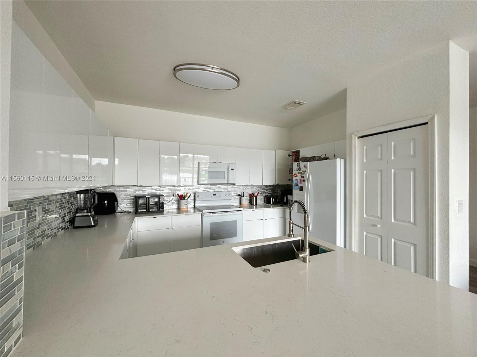 10860 NW 84th St 0, Doral, Florida 33178, 4 Bedrooms Bedrooms, ,3 BathroomsBathrooms,Residential,For Sale,10860 NW 84th St 0,A11560115