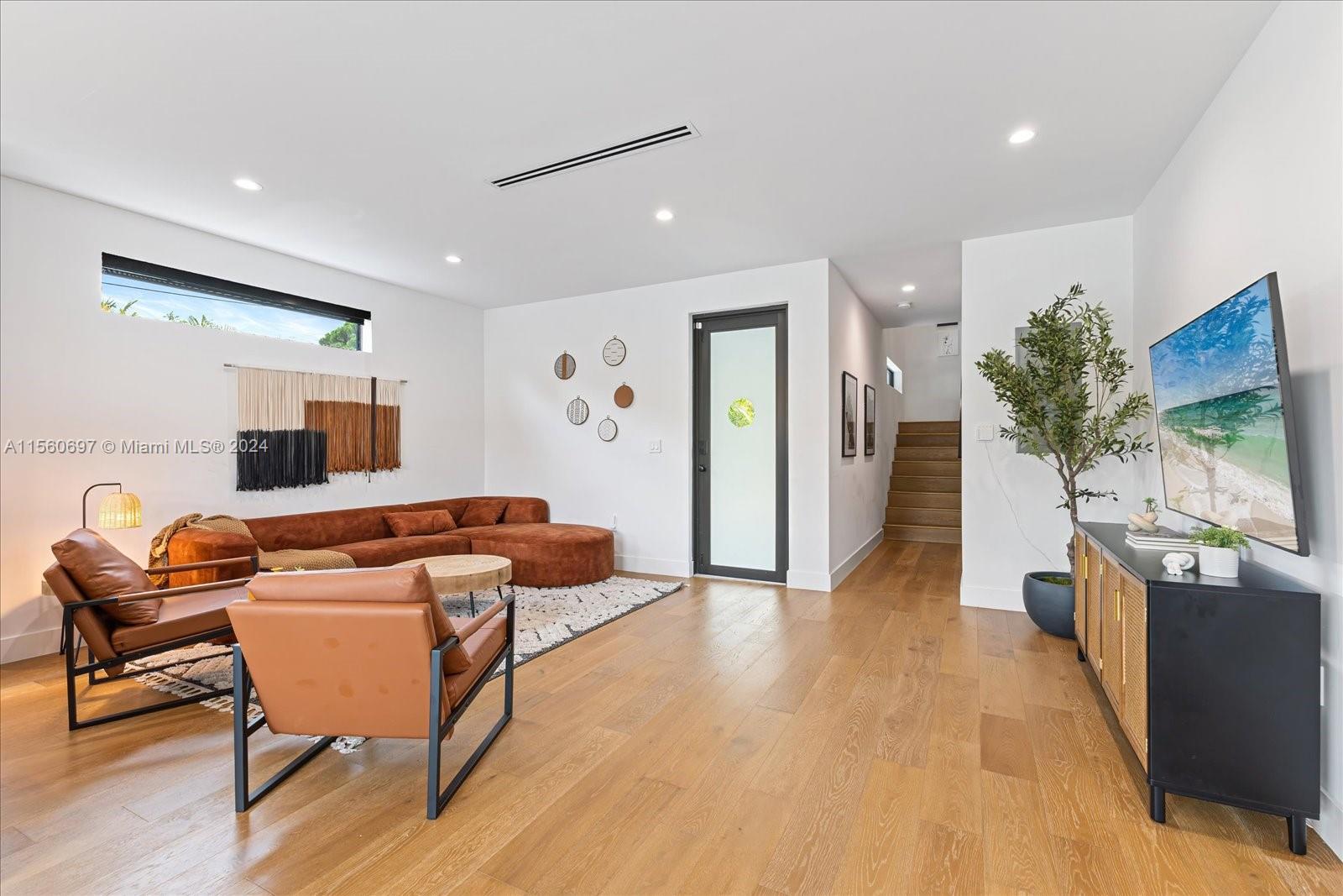 401 NW 52nd St 401, Miami, Florida 33127, 3 Bedrooms Bedrooms, ,2 BathroomsBathrooms,Residentiallease,For Rent,401 NW 52nd St 401,A11560697