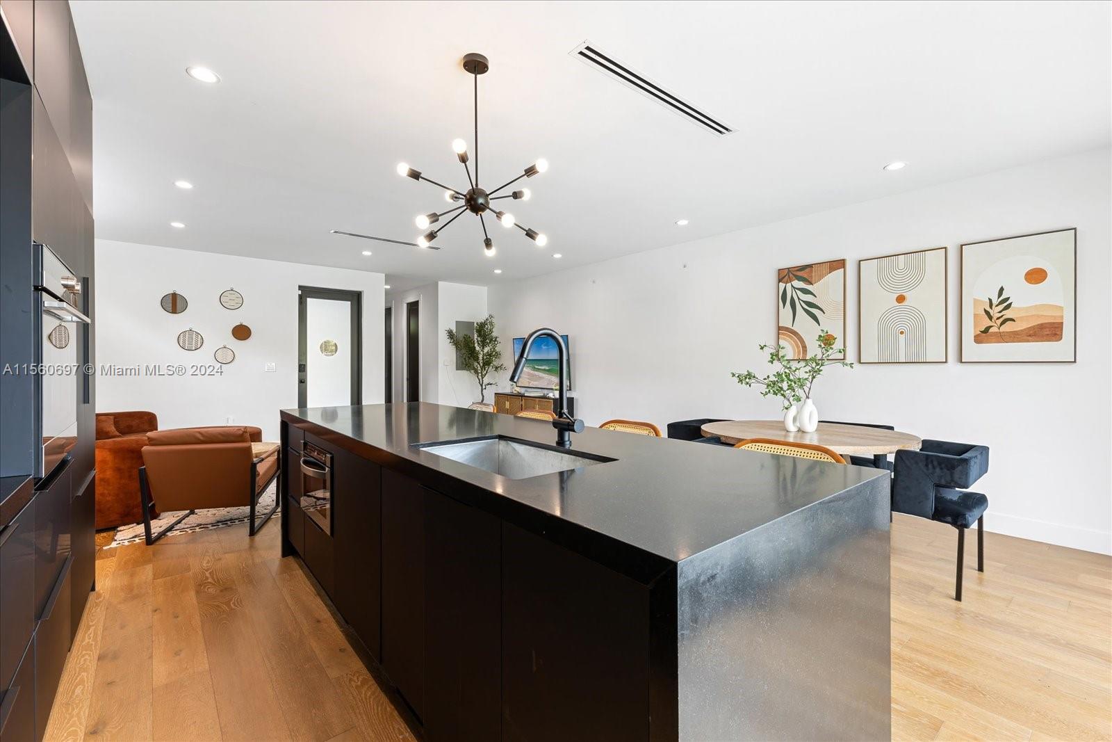 401 NW 52nd St 401, Miami, Florida 33127, 3 Bedrooms Bedrooms, ,2 BathroomsBathrooms,Residentiallease,For Rent,401 NW 52nd St 401,A11560697