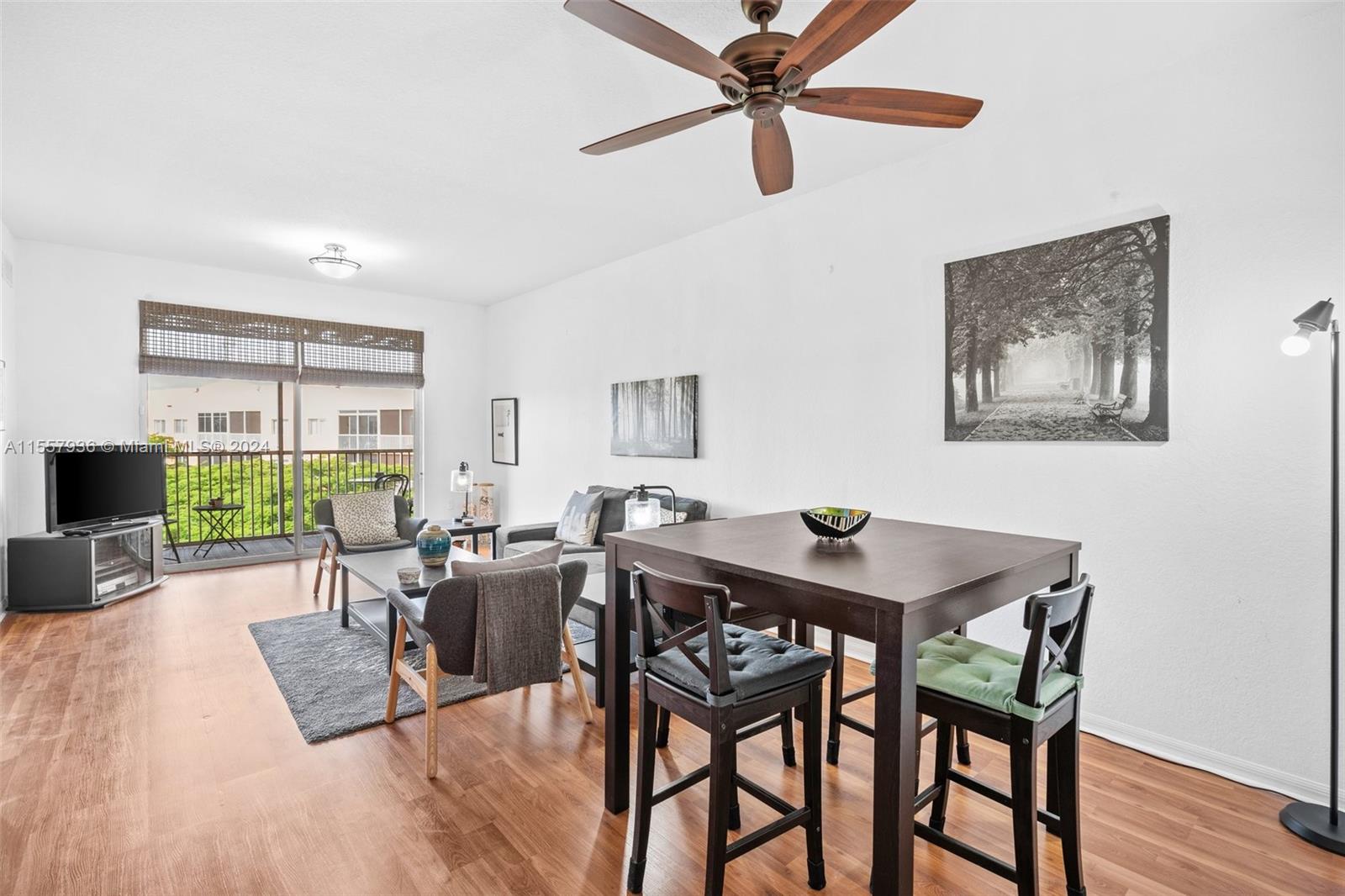 7725 Yardley Dr 413, Tamarac, Florida 33321, 2 Bedrooms Bedrooms, ,2 BathroomsBathrooms,Residential,For Sale,7725 Yardley Dr 413,A11557936