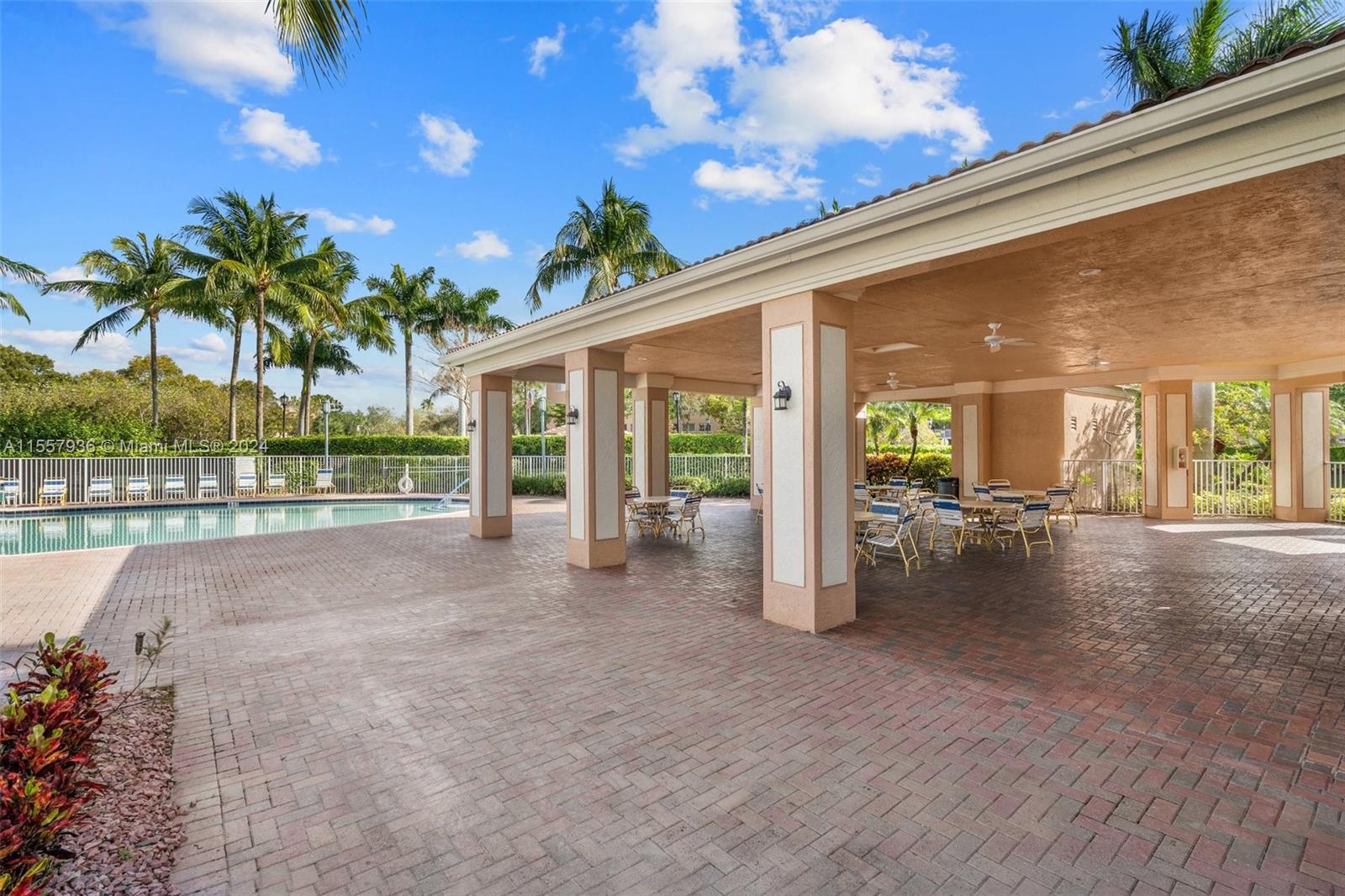 7725 Yardley Dr 413, Tamarac, Florida 33321, 2 Bedrooms Bedrooms, ,2 BathroomsBathrooms,Residential,For Sale,7725 Yardley Dr 413,A11557936