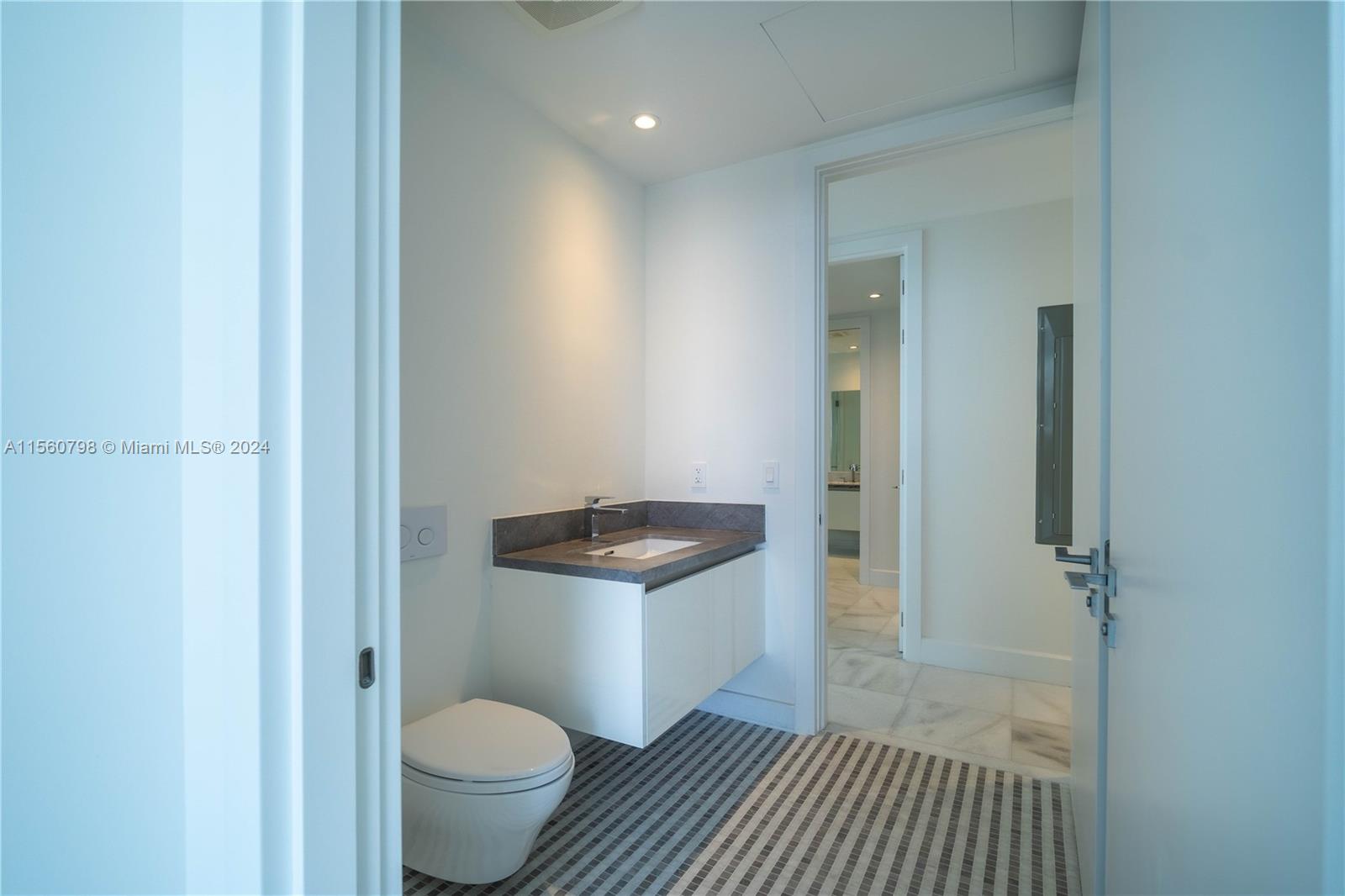 700 NE 26 TERRACE 1806, Miami, Florida 33137, 2 Bedrooms Bedrooms, ,2 BathroomsBathrooms,Residentiallease,For Rent,700 NE 26 TERRACE 1806,A11560798