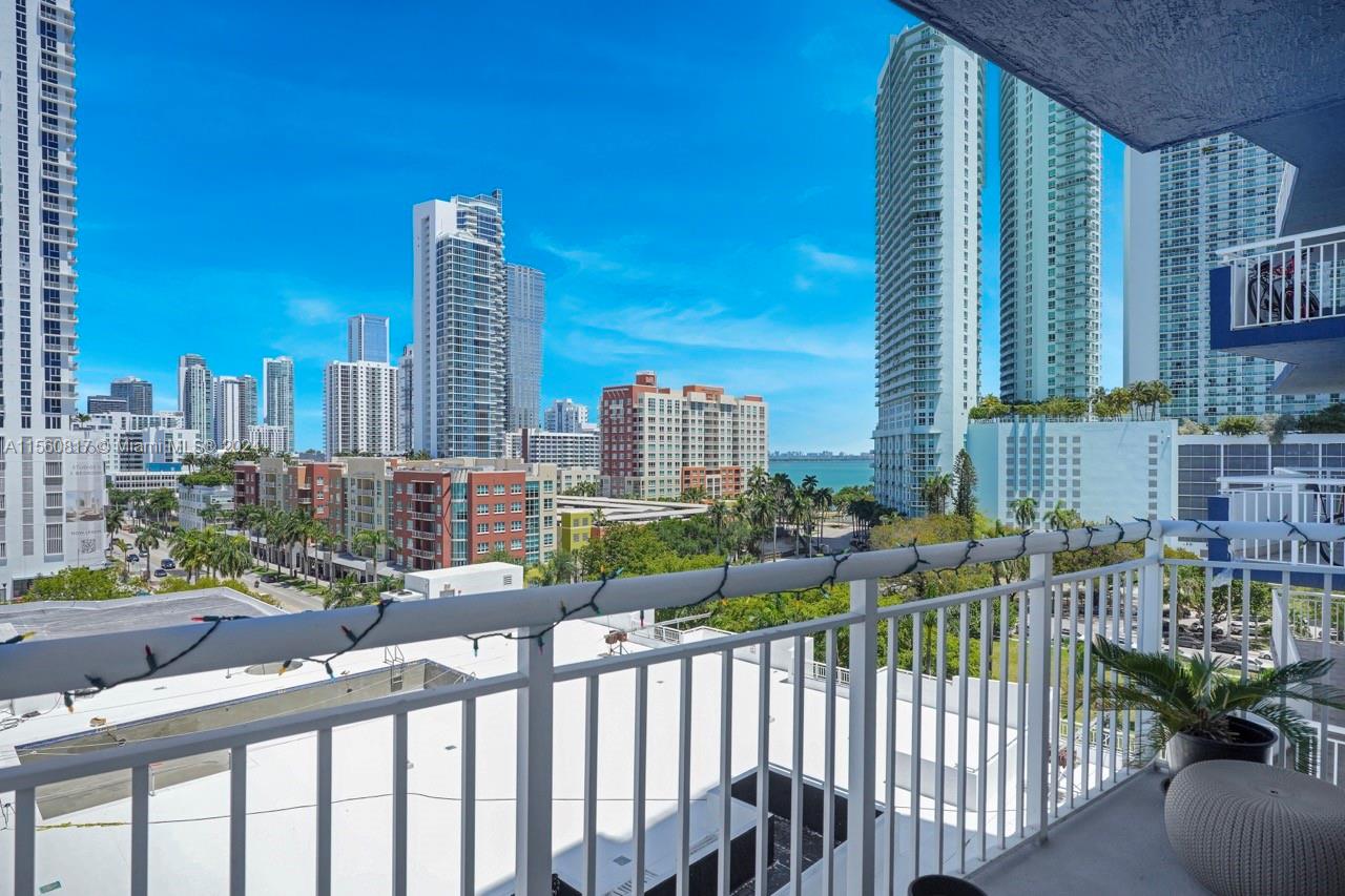 275 NE 18th St 909, Miami, Florida 33132, 1 Bedroom Bedrooms, ,1 BathroomBathrooms,Residential,For Sale,275 NE 18th St 909,A11560817
