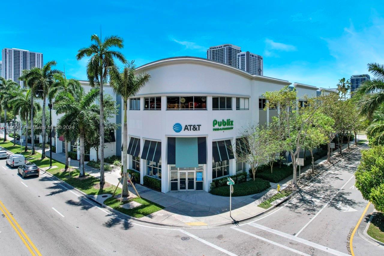 275 NE 18th St 909, Miami, Florida 33132, 1 Bedroom Bedrooms, ,1 BathroomBathrooms,Residential,For Sale,275 NE 18th St 909,A11560817